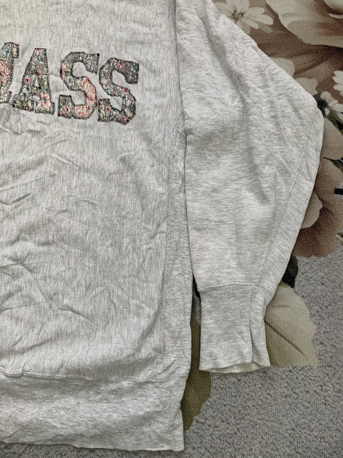 Champion × Vintage Vtg 90s Champion Reverse Weave UMASS Sweatshirt Size US XL / EU 56 / 4 - 3 Thumbnail