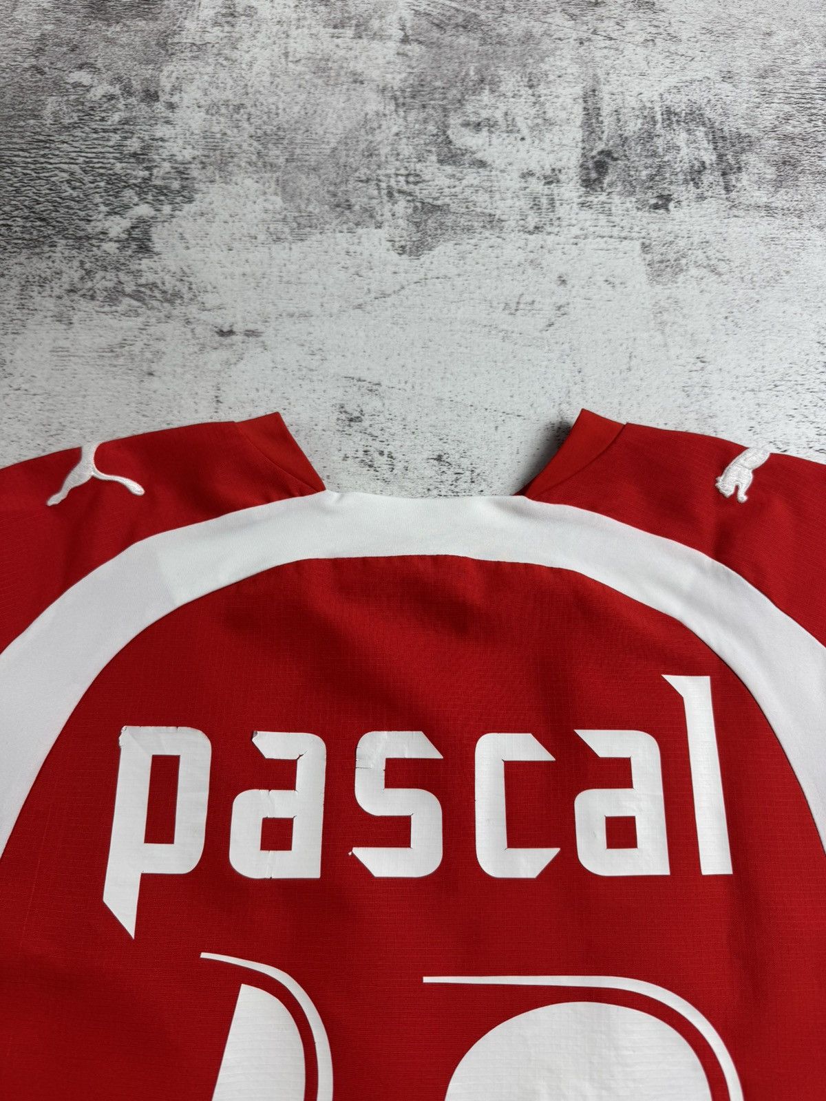 Puma Switzerland Swiss 2006/2008 Vintage #10 Pascal Red Soccer Football Shirt Jersey Size US S / EU 44-46 / 1 - 19 Thumbnail