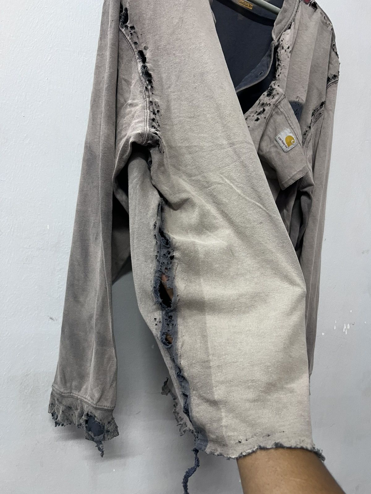 Vintage VINTAGE THRASHED LONG SLEEVE CARHARTT Size US XL / EU 56 / 4 - 3 Thumbnail