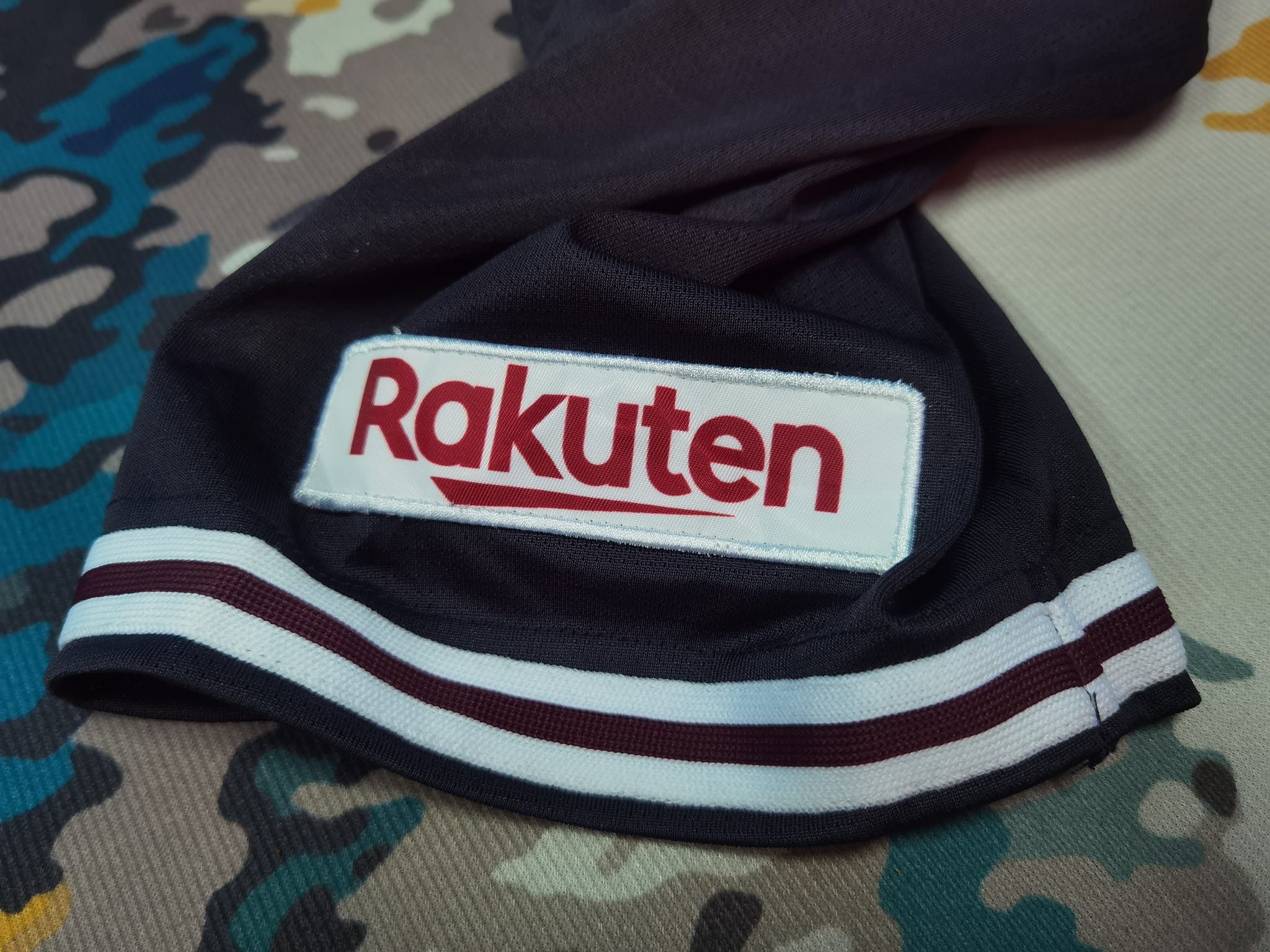 Japanese Brand × MLB TOHOKU rakuten EAGLES baseball jerseys S 2427 Size US S / EU 44-46 / 1 - 7 Thumbnail