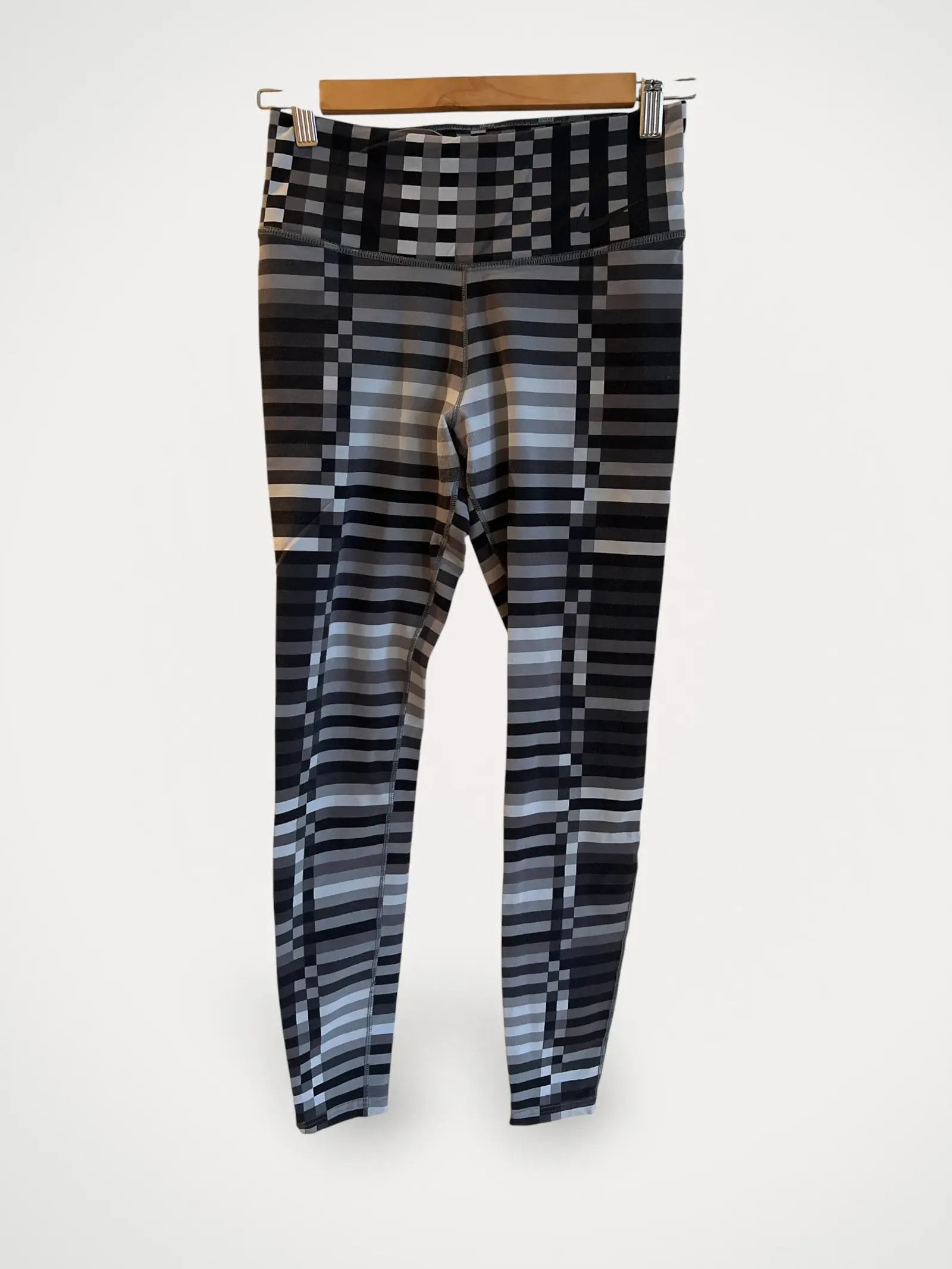 Nike Nike Sweatpants Size 27" / US 4 / IT 40 - 1 Thumbnail