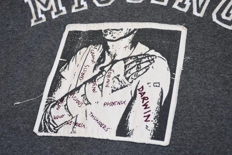 Raf Simons Raf Simons Hoodie with Missing Graphic-2505 Size US S / EU 44-46 / 1 - 3 Thumbnail