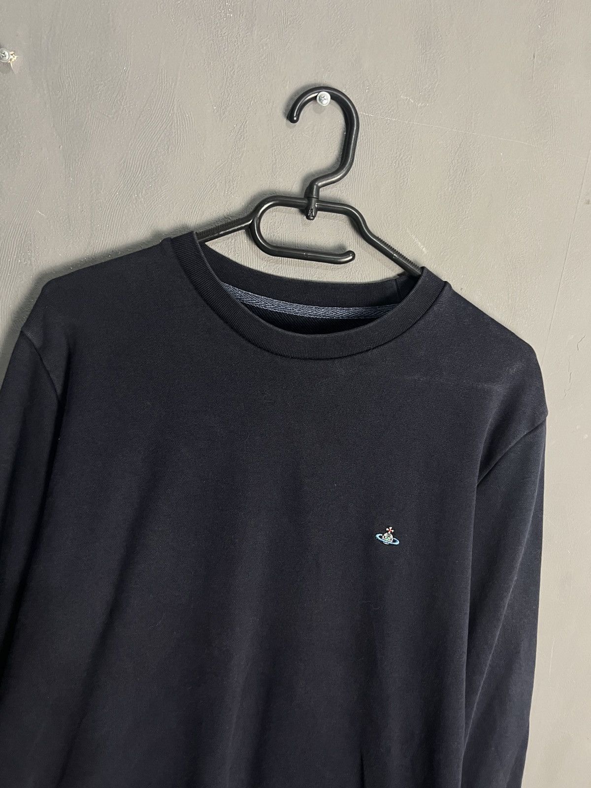 Vivienne Westwood Vintage Vivienne Westwood Sweatshirt Orb Logo Basic Pullover Size US S / EU 44-46 / 1 - 2 Thumbnail