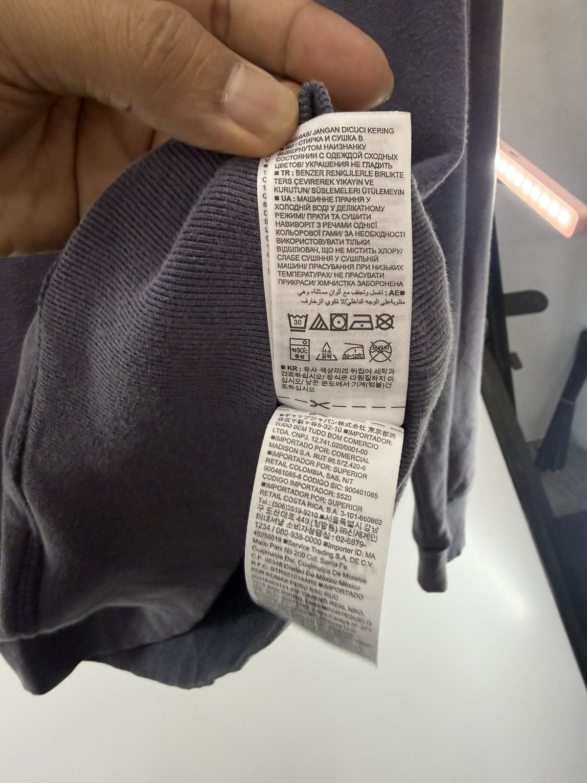 Gap 🔥 GAP Britain Navy Distressed Faded Hoodie Spellout Logo - S Size US S / EU 44-46 / 1 - 11 Thumbnail