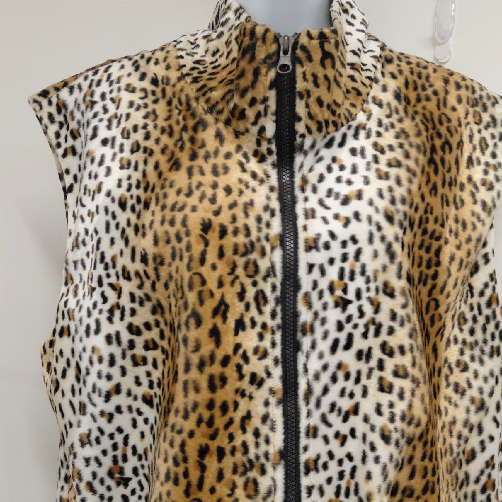 Jordan Brand Jordan Vest Womens XL Brown Leopard Print Full Zip Sleeveless Animal Pocket Vest Multicolor Leopard Pattern Womens Jordan Vest Size XL / US 12-14 / IT 48-50 - 4 Thumbnail