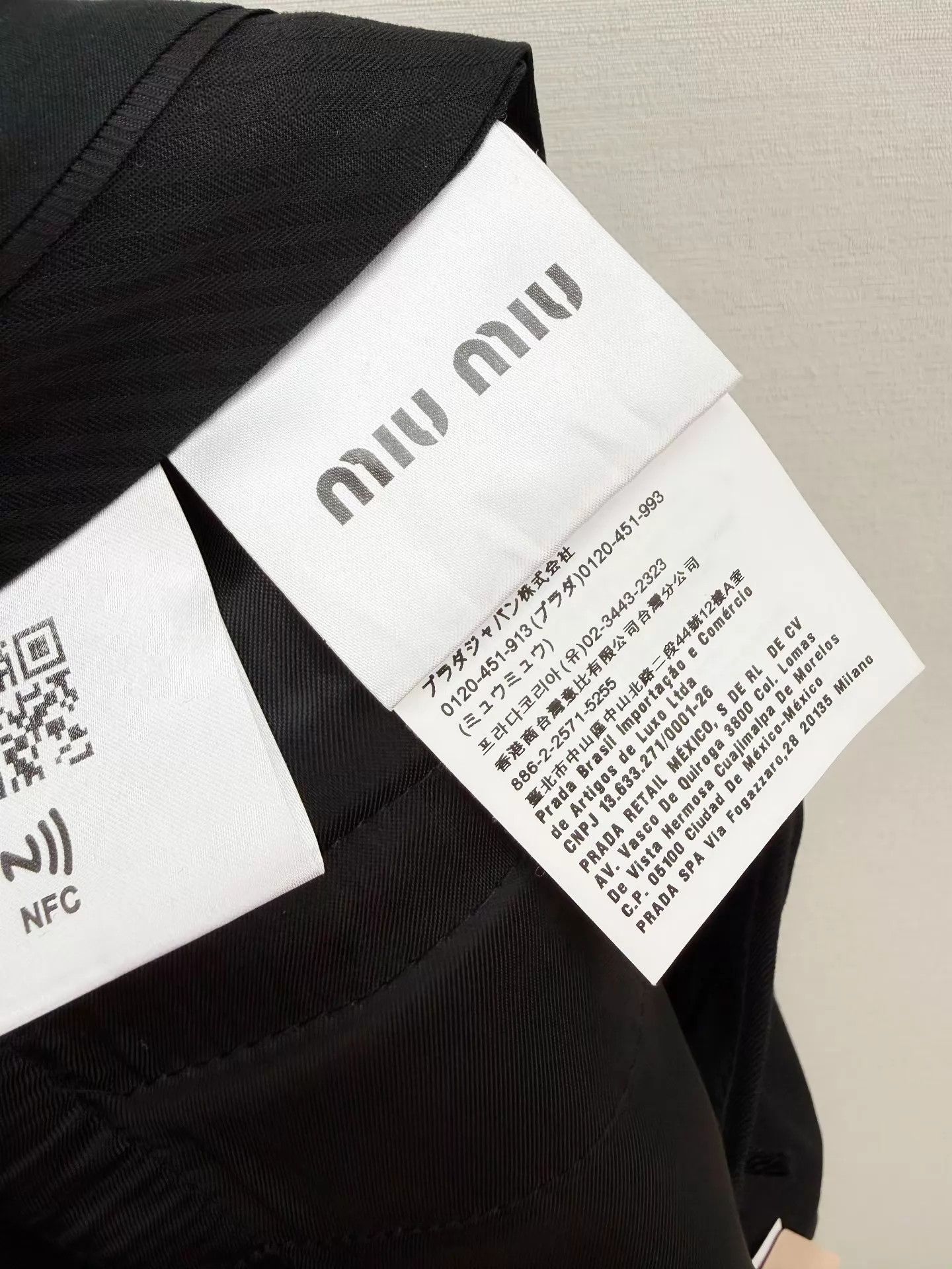 Miu Miu Miu Miu New With Tags Wool Shorts 36 Size 25" / US 0 / IT 36 - 7 Thumbnail