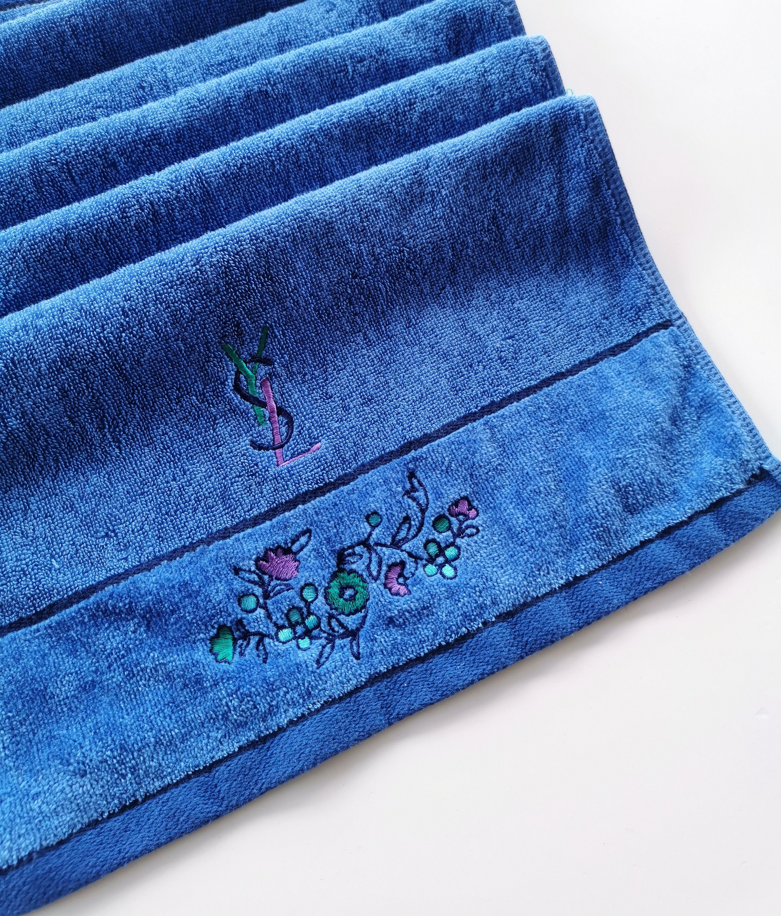 Yves Saint Laurent YSL Face Towel Yves Saint Laurent Size ONE SIZE - 1 Thumbnail