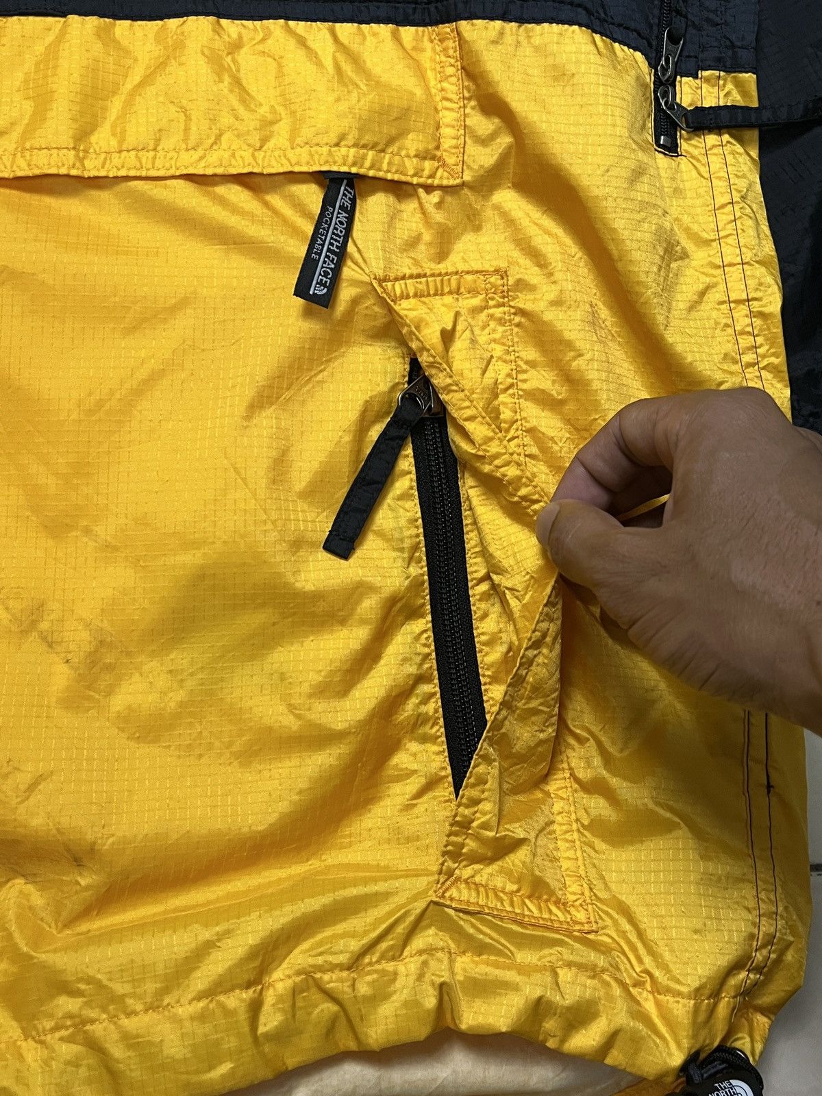 The North Face The North Face Anorak Pullover Waterproof Windbreaker Jacket Size US L / EU 52-54 / 3 - 9 Thumbnail