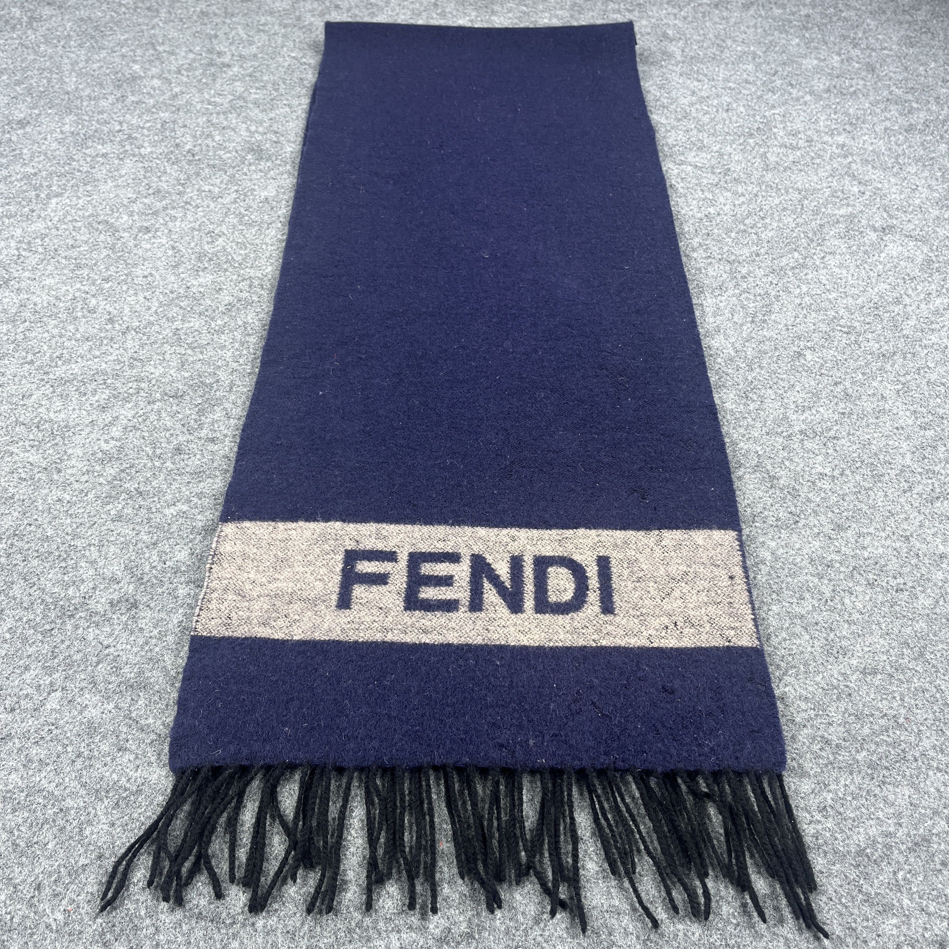Vintage Fendi Scarf / Muffler/ Neckwear T1178 Size ONE SIZE - 2 Thumbnail