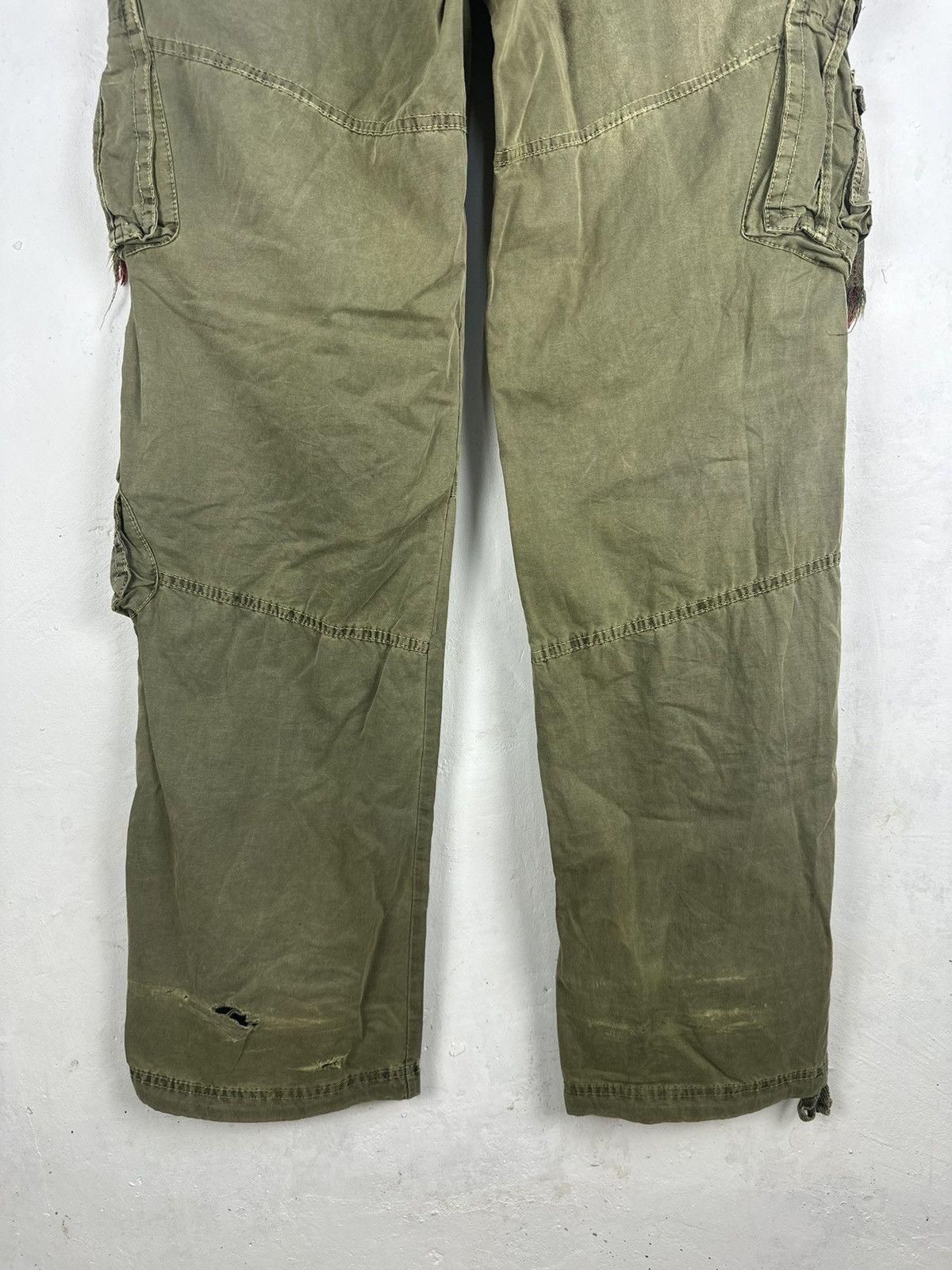Japanese Brand CARGO PANTS SEDITIONARIES MULITPOCKET STREETWEAR STYLE Size US 33 - 14 Thumbnail
