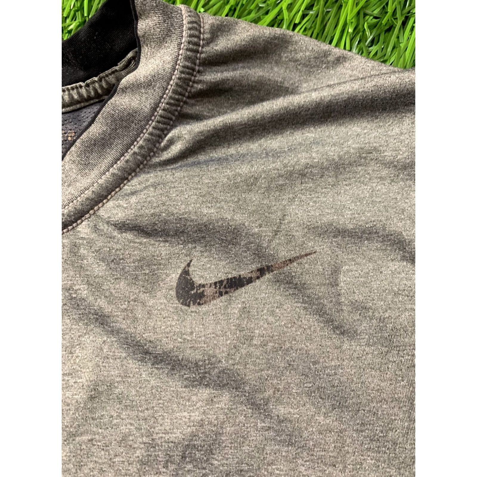 Nike NIKE Pro Combat Dri-FIT 2011 Compression Training Shirt Jersey L Gray Men Nike Pro Combat Dri-FIT Shirt L Mens Size US L / EU 52-54 / 3 - 4 Thumbnail