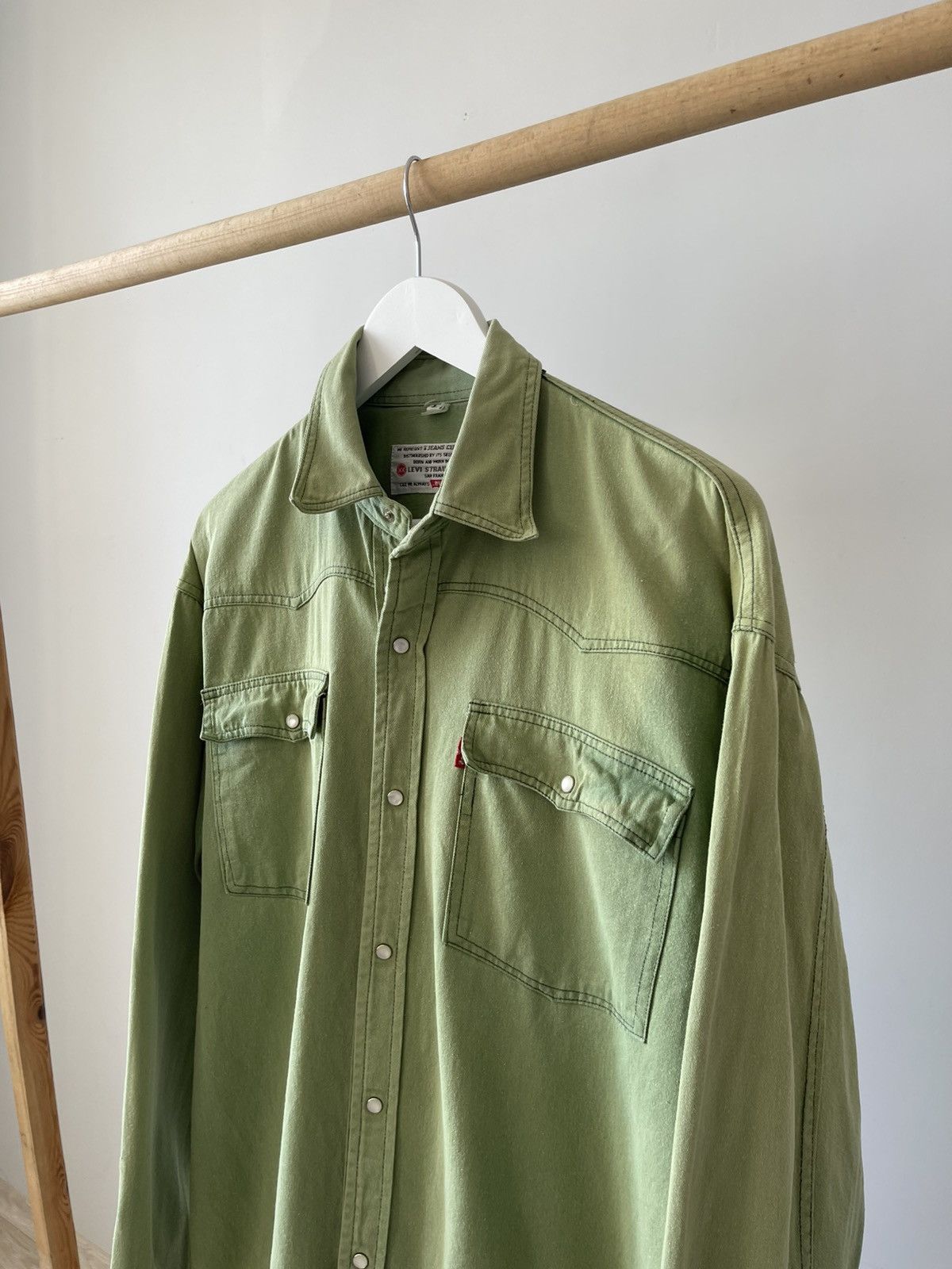 Levi's Crazy SunFaded Vintage Levi's Red Tab Pearl Snap Shirt Size US L / EU 52-54 / 3 - 4 Thumbnail