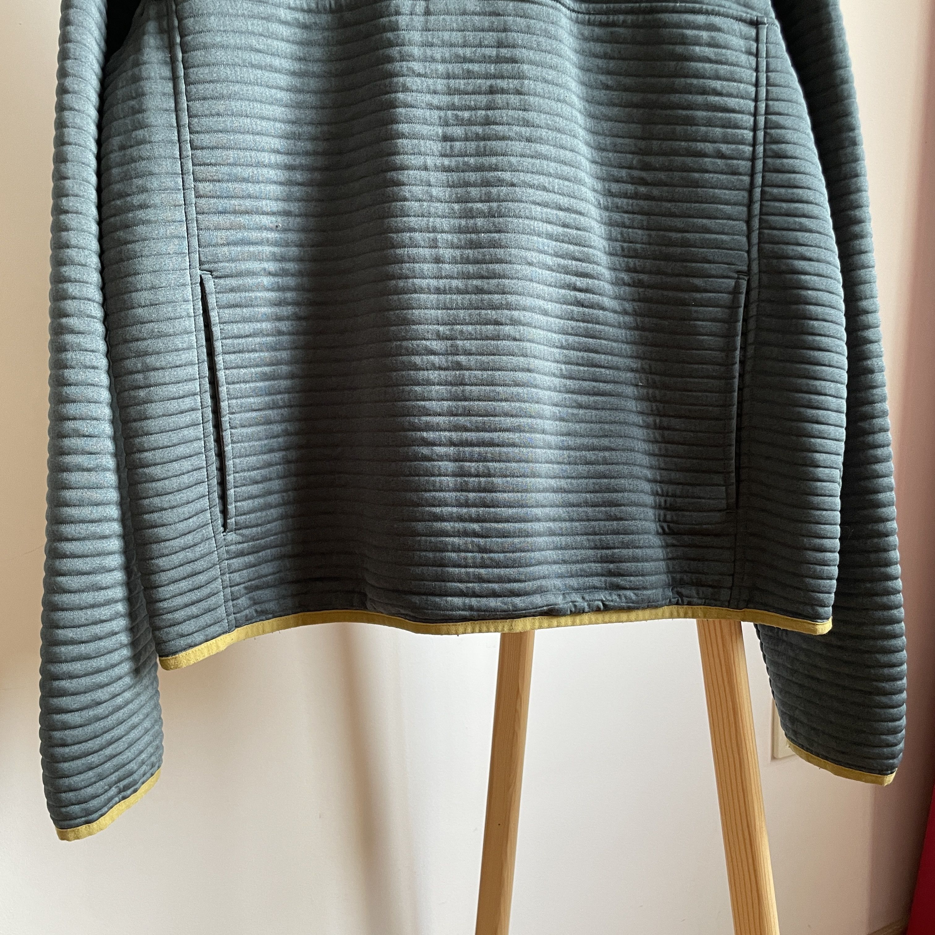 L.L. Bean L.L. Bean Airlight Knit Pullover Size L Size US L / EU 52-54 / 3 - 5 Thumbnail