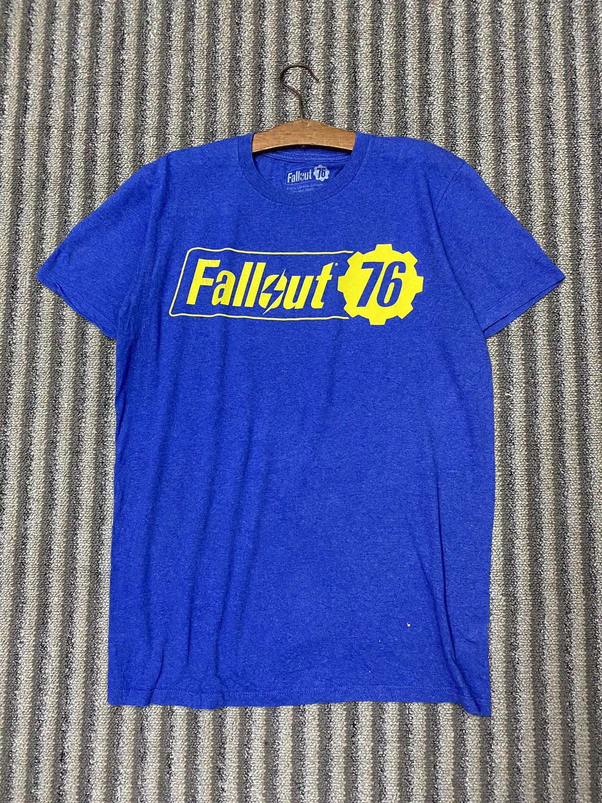 Other × The Game Fallout 76 shirt Size US S / EU 44-46 / 1 - 1 Thumbnail