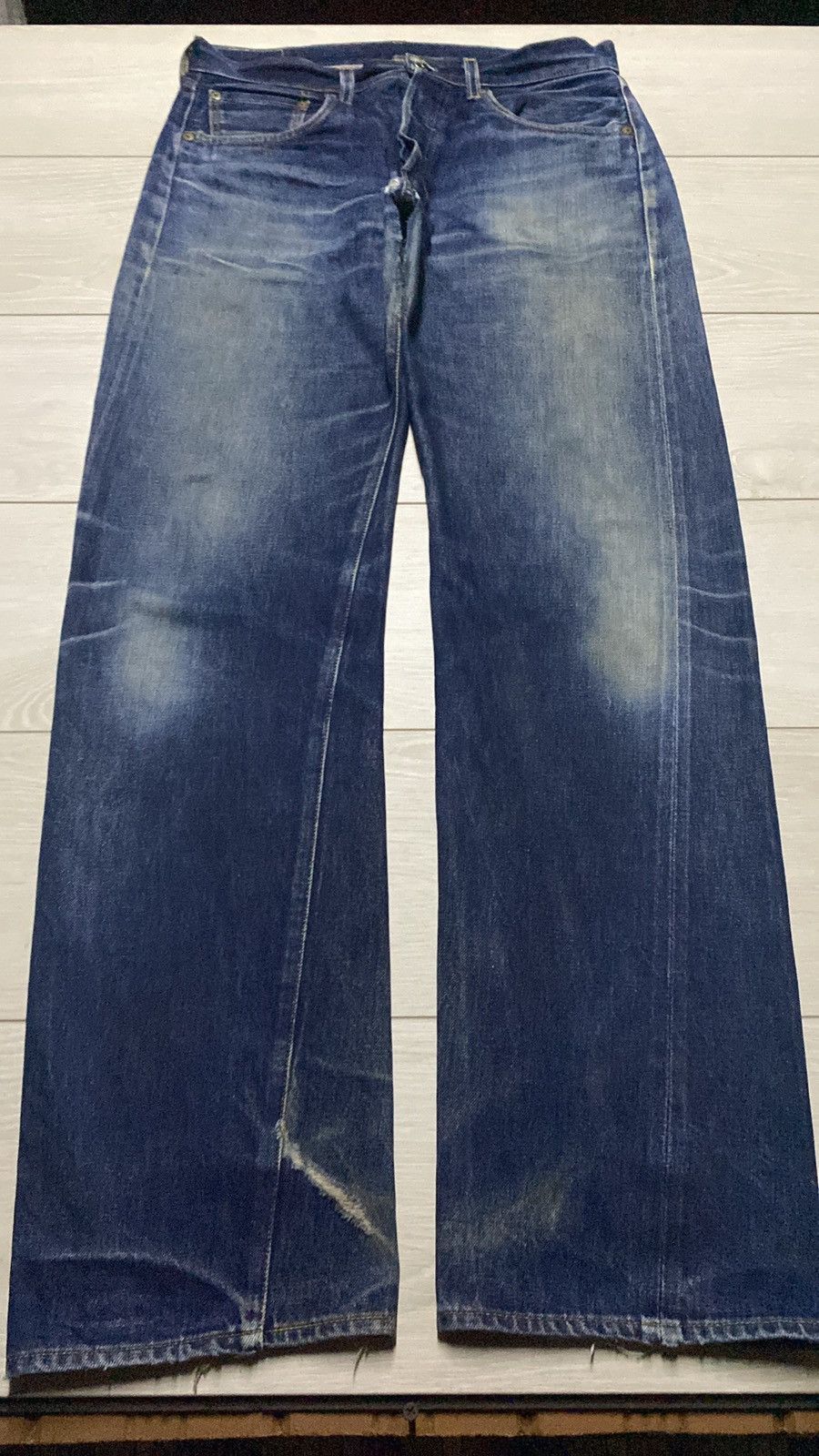 Levi's Vintage Clothing LVC 501 xx BigE ButtonFly Twist Leg Selvedge Repair Jeans Size US 32 / EU 48 - 9 Thumbnail