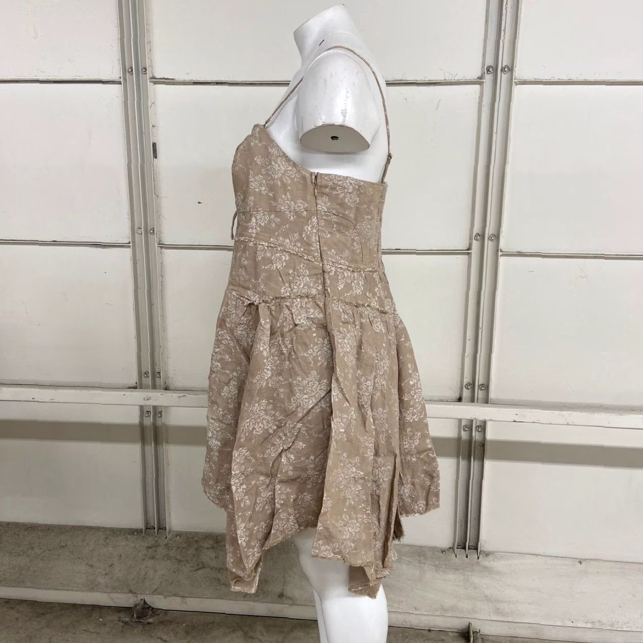 BY ANTHROPOLOGIE Corset Seamed Mini Dress Women 2X Beige Plus Linen Short Dress NPS vs-149151 Behav?