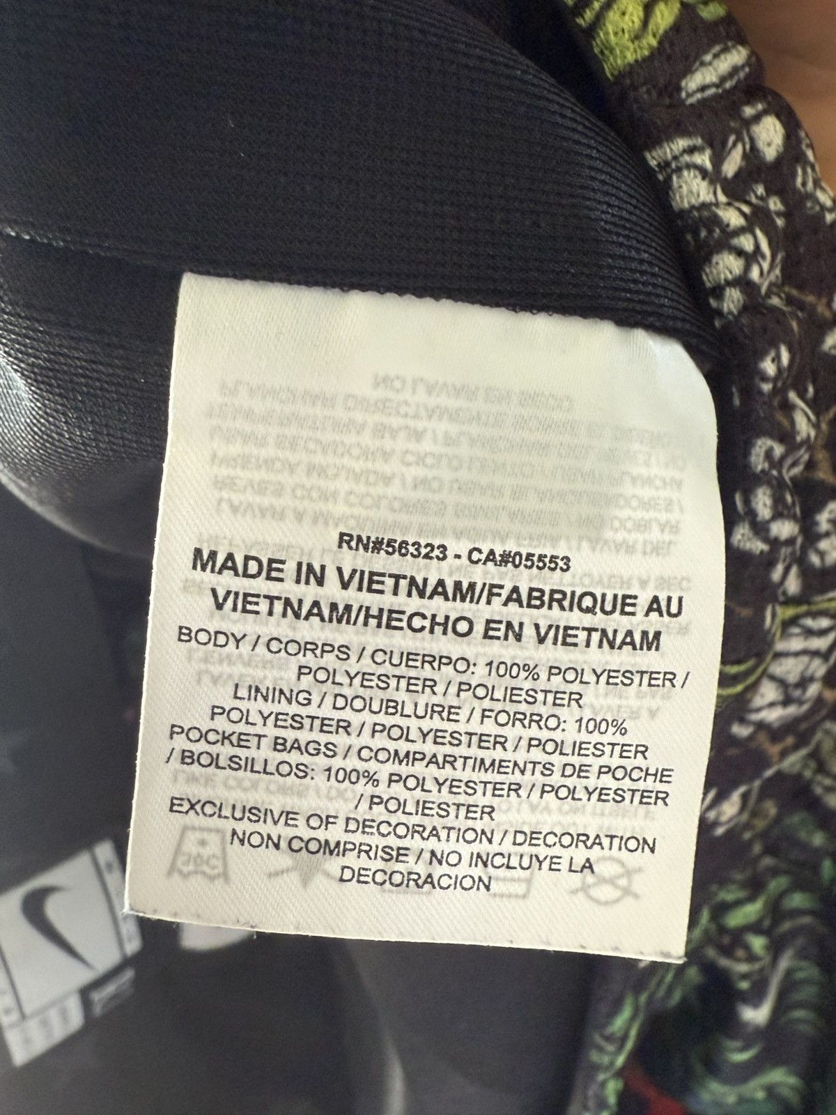 Nike × Riccardo Tisci Nikelab x Riccardo Tisci Kaleidoscope Floral Shorts Size US 32 / EU 48 - 7 Thumbnail
