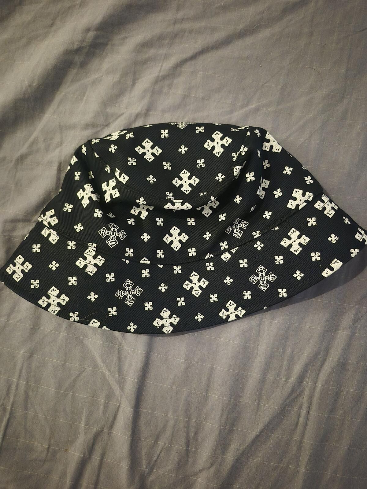 Rhude Rhude Black/White Bandana Bucket Hat Size ONE SIZE - 1 Thumbnail