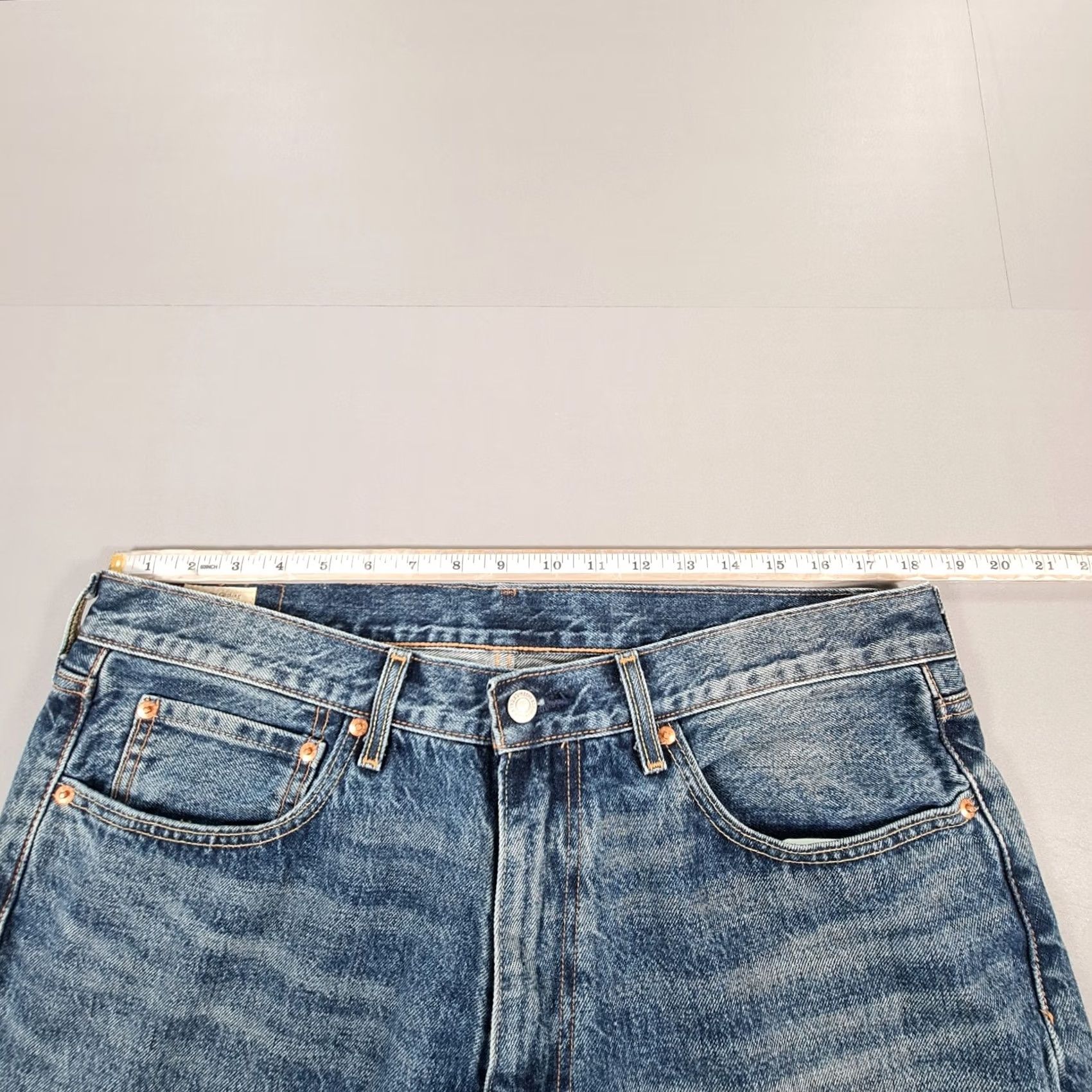 Levi's VINTAGE Levi's 568 Jeans Mens 36 28 Denim Blue Zip Fly 5-Pocket Relaxed Tapered Regular Men Womens? Size US 36 / EU 52 - 6 Thumbnail