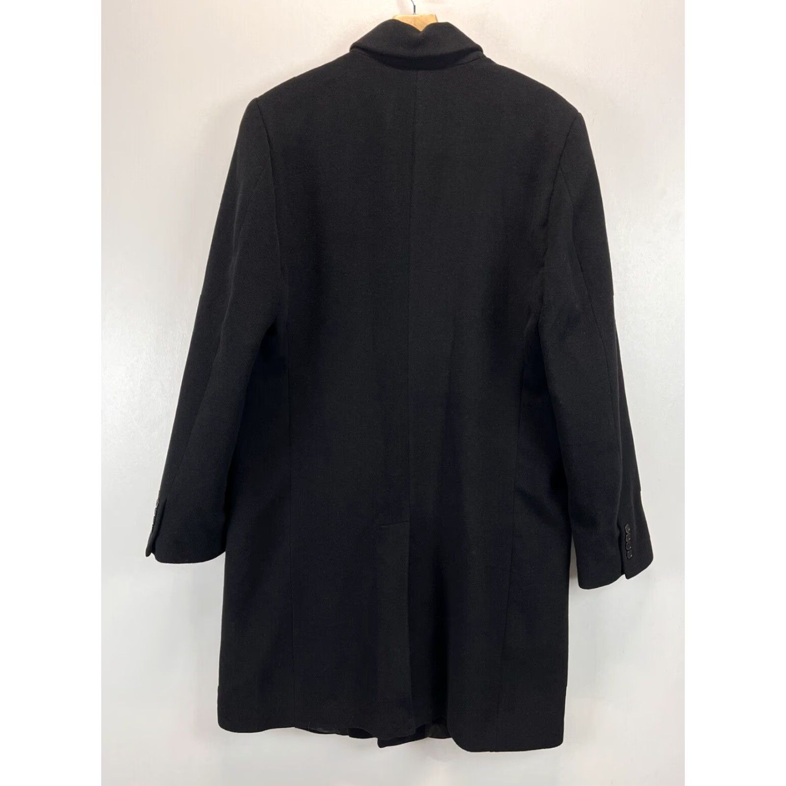 Vintage Tahari Coat Wool Blend Long Overcoat 46L Black 3 Button Men Regular Size 46L Wool Blend Black 3 Button Coat Mens Size US S / EU 44-46 / 1 - 2 Thumbnail