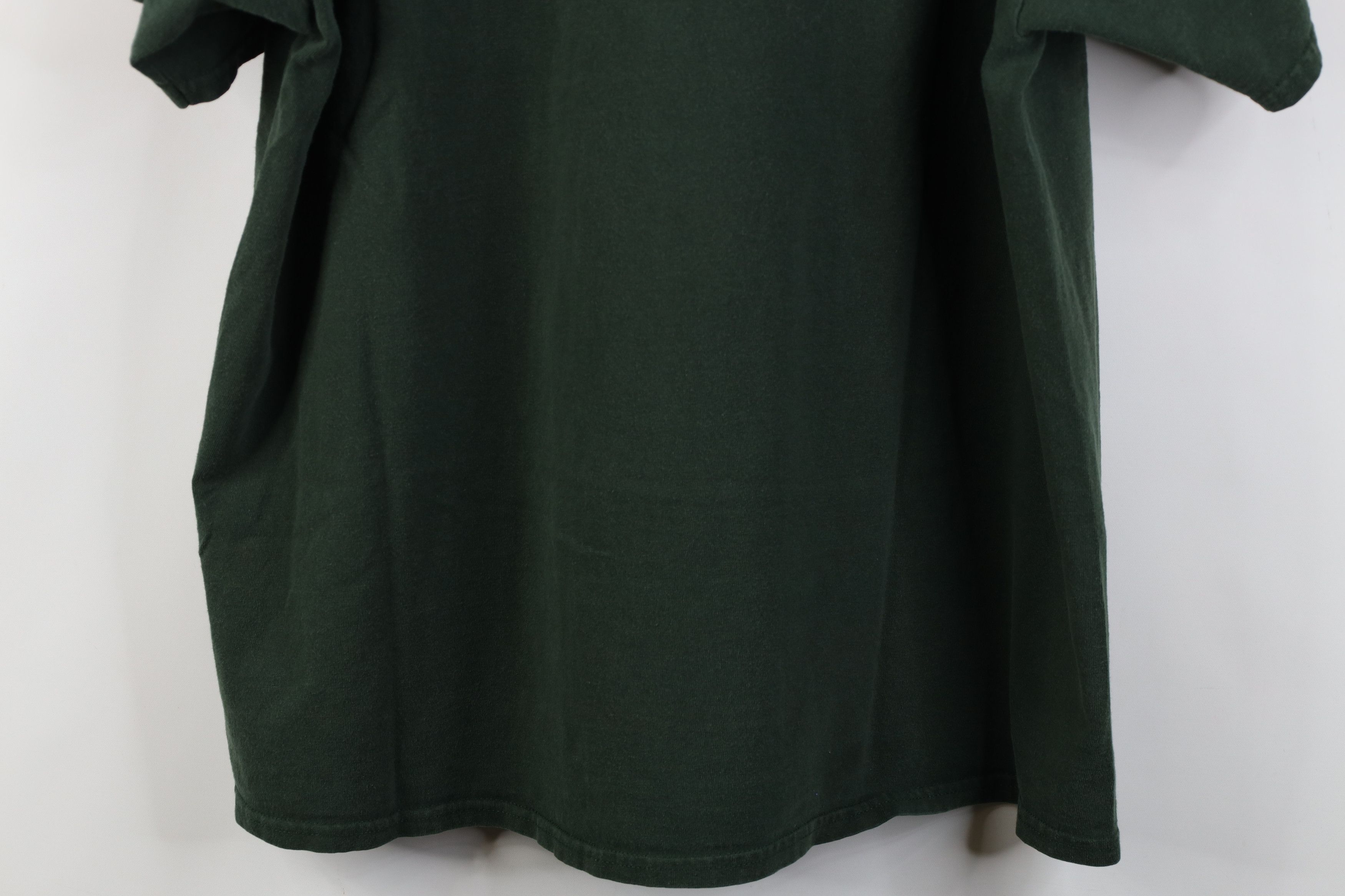 Vintage Vintage 90s Streetwear Nature Wolf Pack T-Shirt Green Size US XXL / EU 58 / 5 - 15 Thumbnail