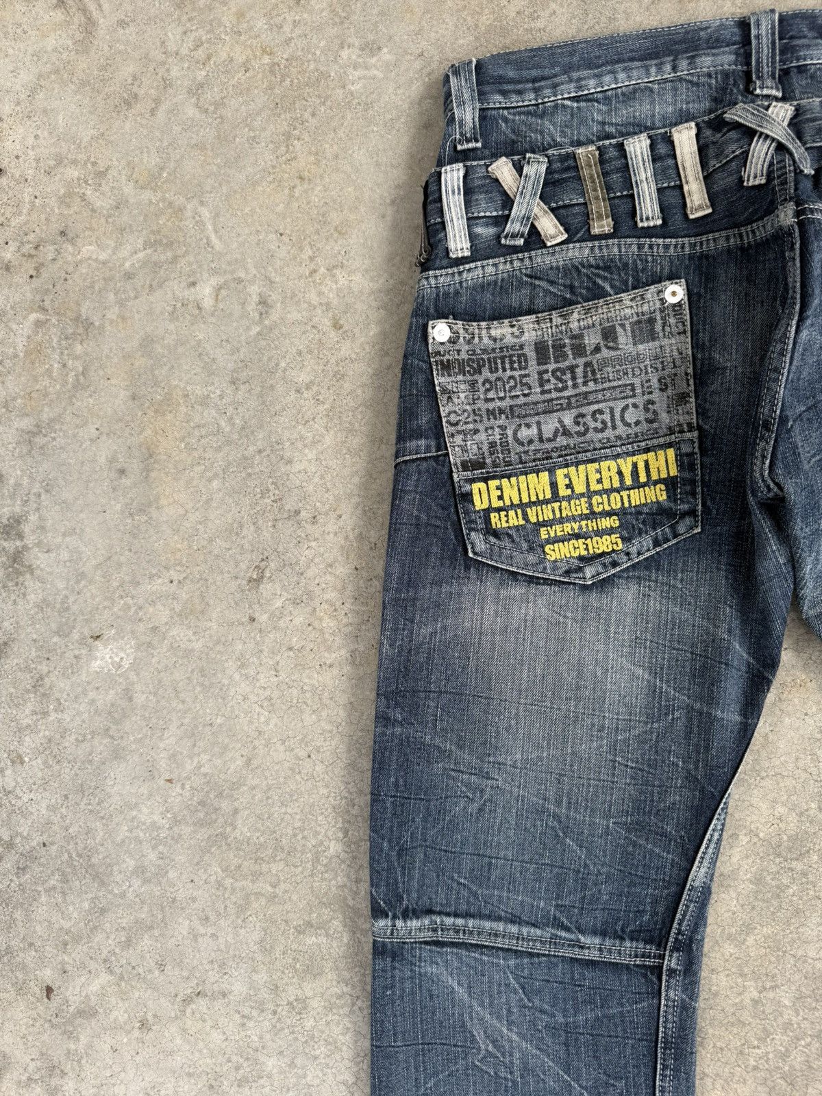 Japanese Brand Japanese Double Waist Dominate Embroidered Distressed Jeans Size US 33 - 9 Thumbnail