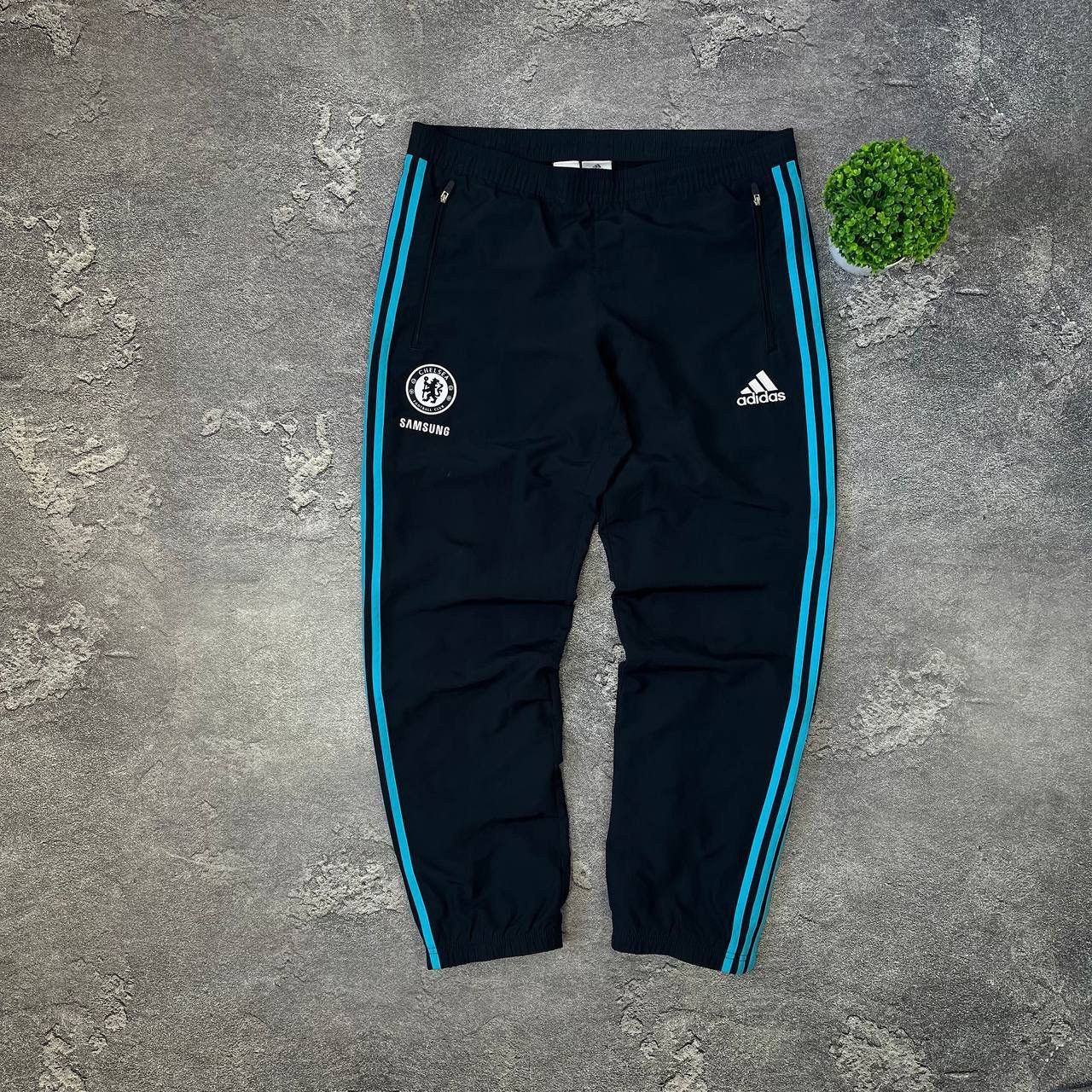 Adidas Vintage Adidas 2013/2014 Chelsea Football Nylon Track Top Size US 33 - 1 Thumbnail