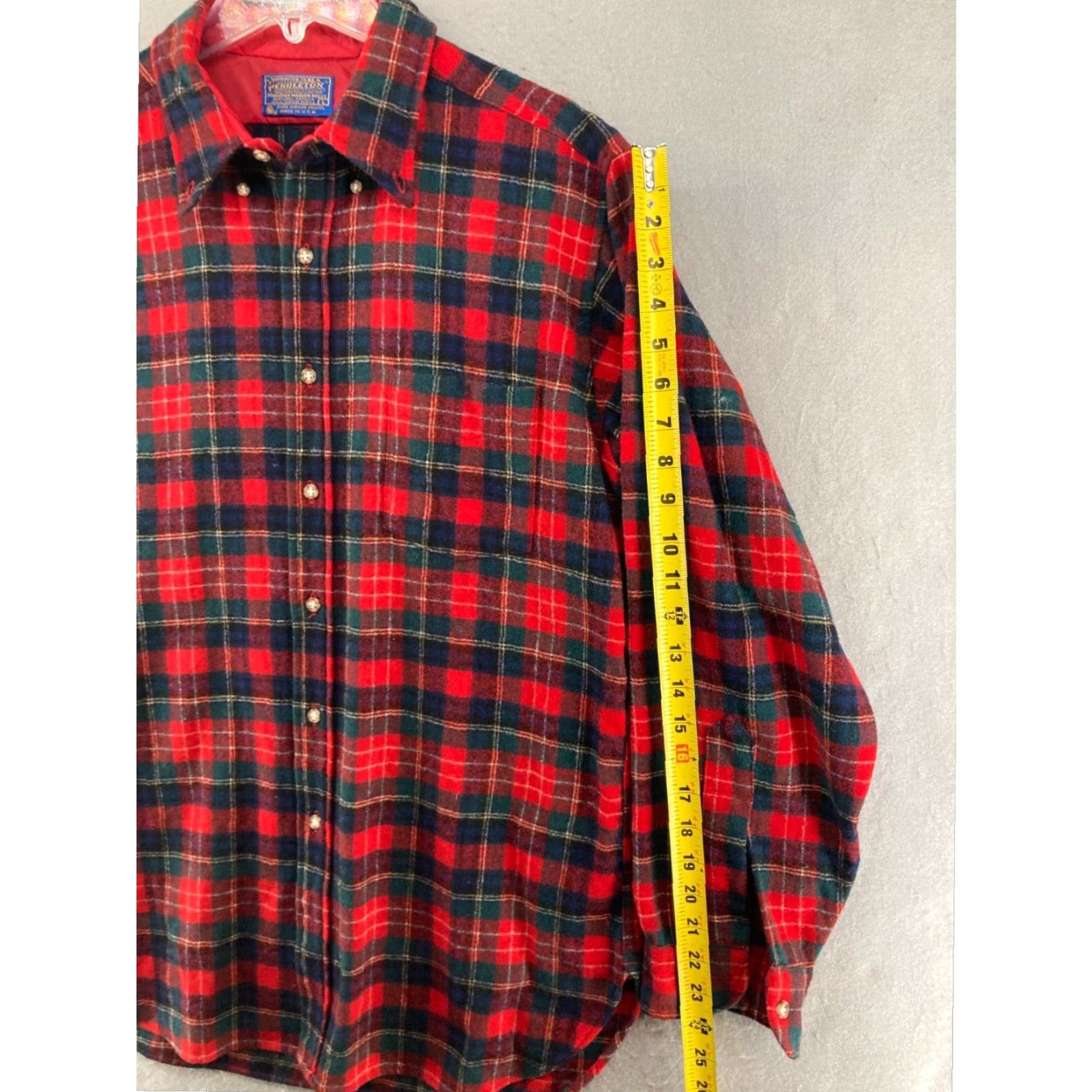Pendleton Mens Pendleton Wool Shirt Large Red Plaid USA MADE Button Up Outdoor 70s Size US L / EU 52-54 / 3 - 4 Thumbnail