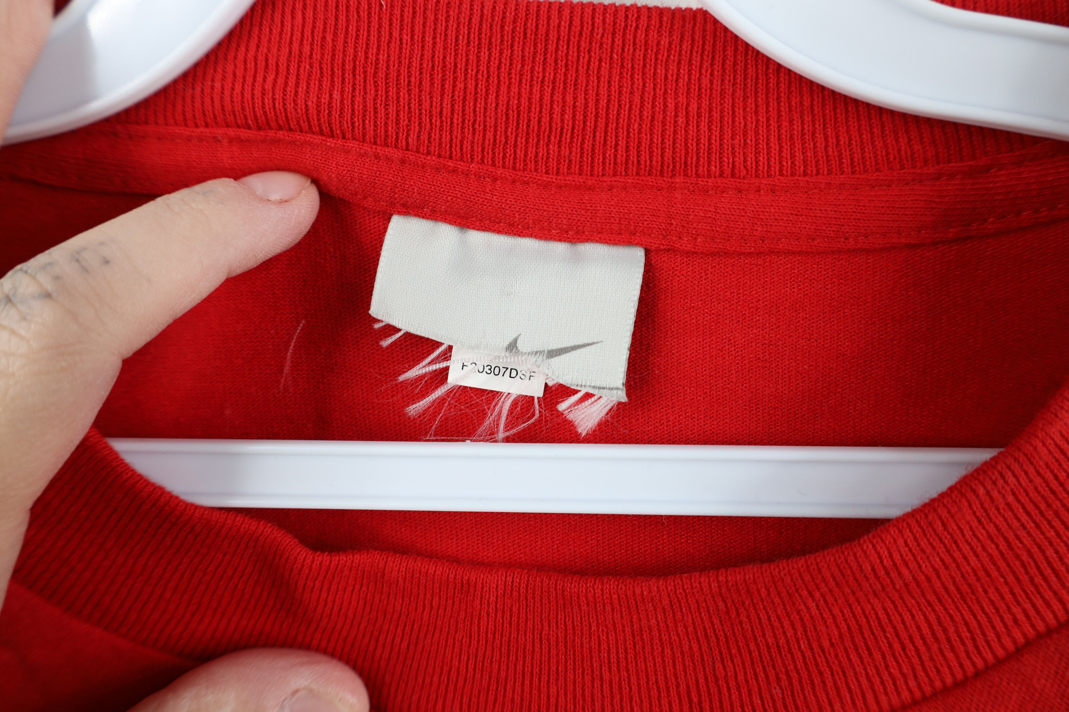 Nike Vintage Y2K Nike Swoosh Long Sleeve T-Shirt Red Cotton Size US M / EU 48-50 / 2 - 8 Thumbnail