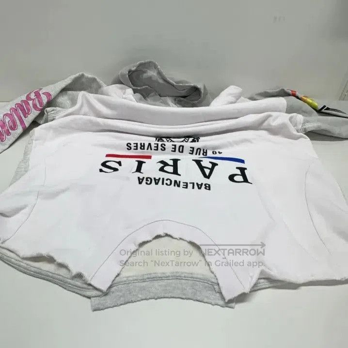 Balenciaga Balenciaga White Logo Graphic Hoodie for Men. Size US M / EU 48-50 / 2 - 5 Thumbnail