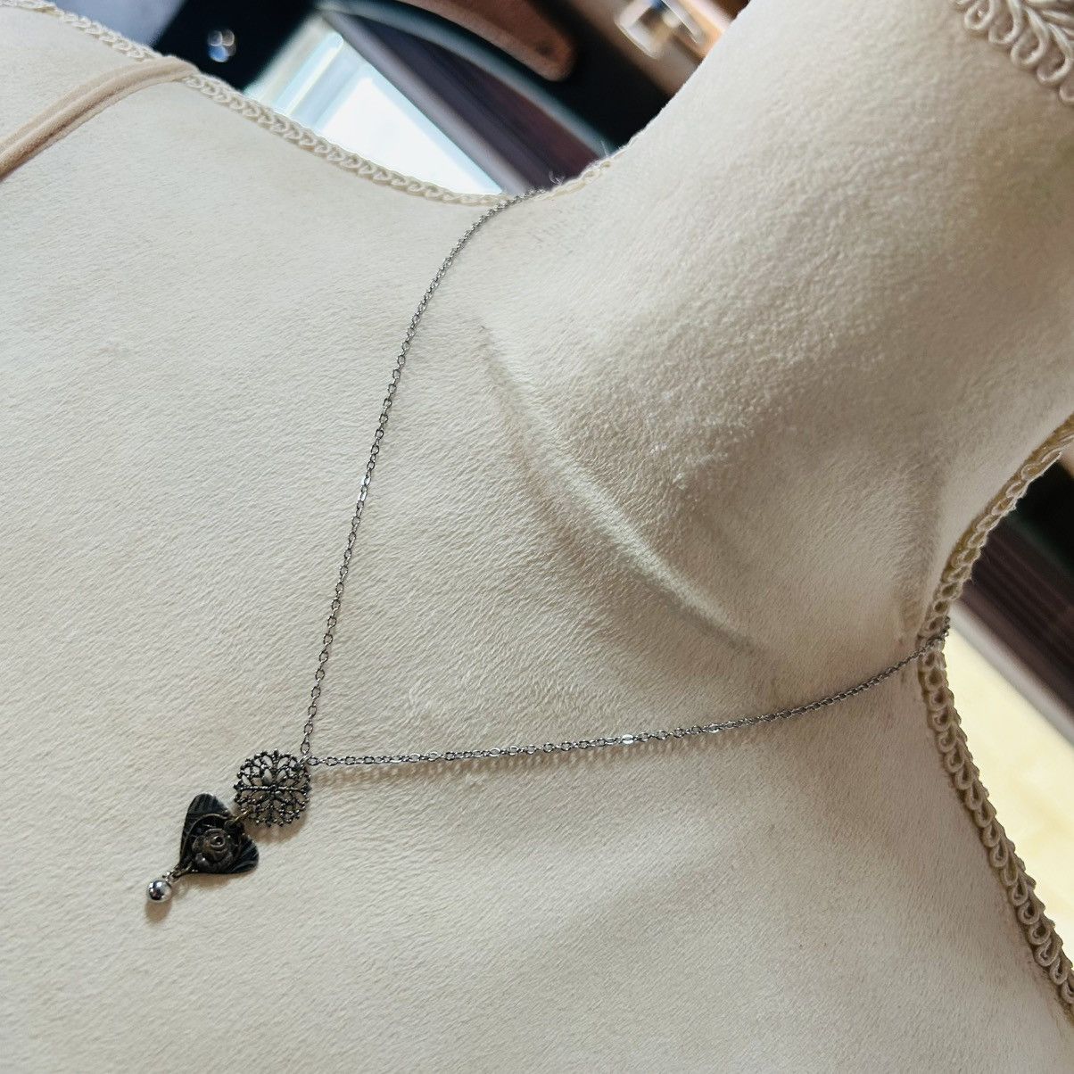 Vintage Vintage layered chandelier pendant on chain necklace Size ONE SIZE - 2 Thumbnail