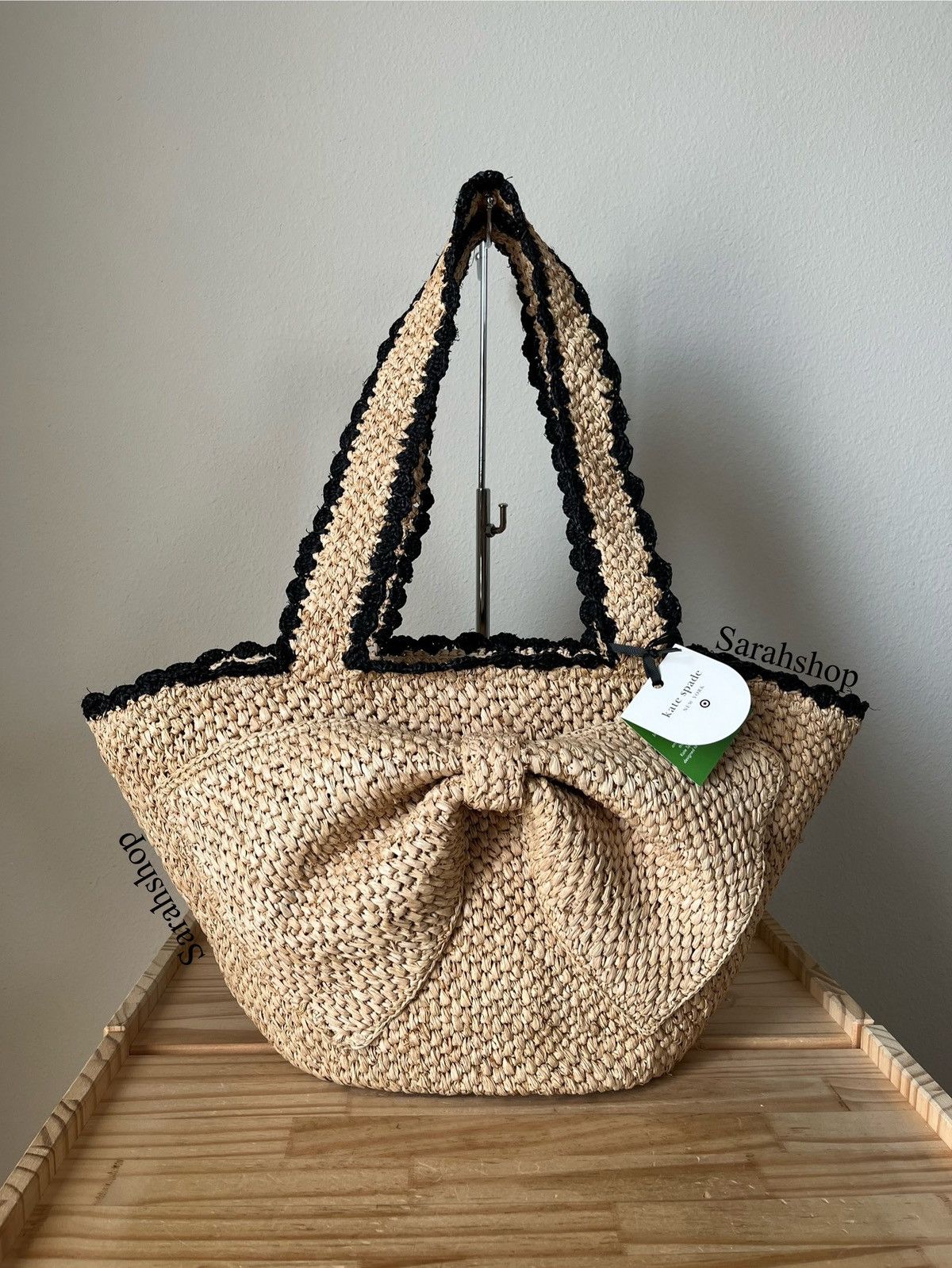 （日本未入荷）kate spade new york x Target Raffia バッグ Kate Spade X Target Raffia Straw Beige and Black Bow Tote
