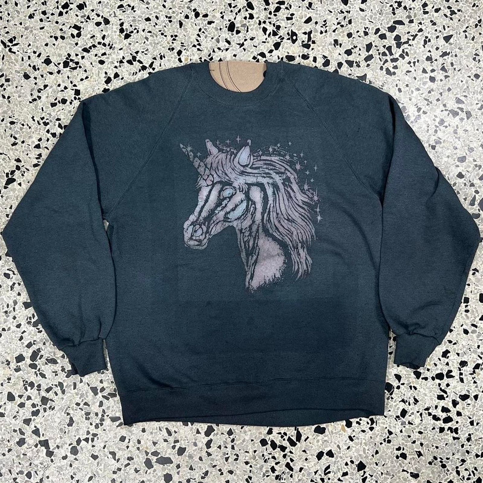 Vintage VINTAGE 80S OVERDYED UNICORM RAGLAN SWEATSHIRT: Size US L / EU 52-54 / 3 - 1 Thumbnail