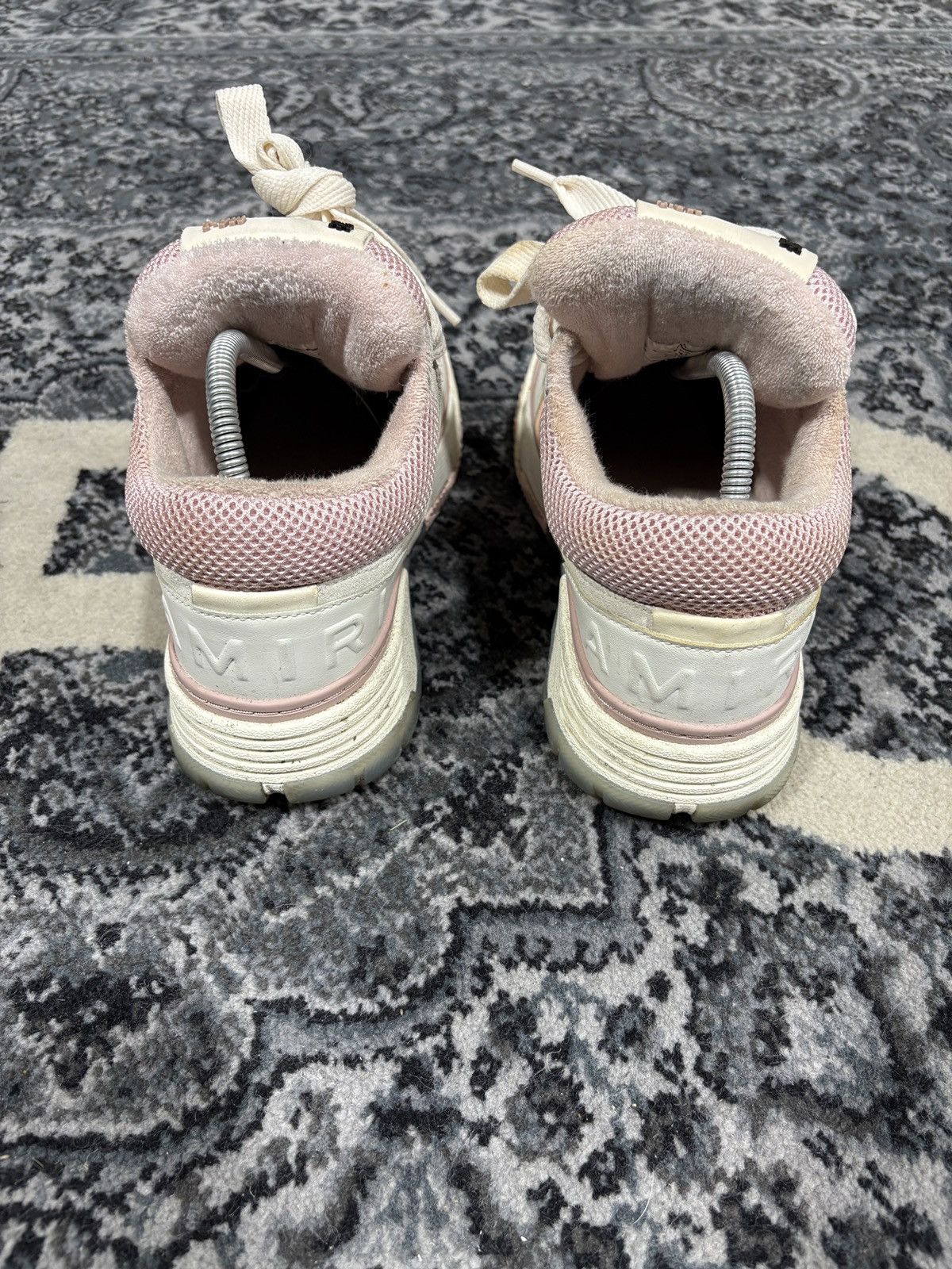Amiri low tops size 8US/41EU