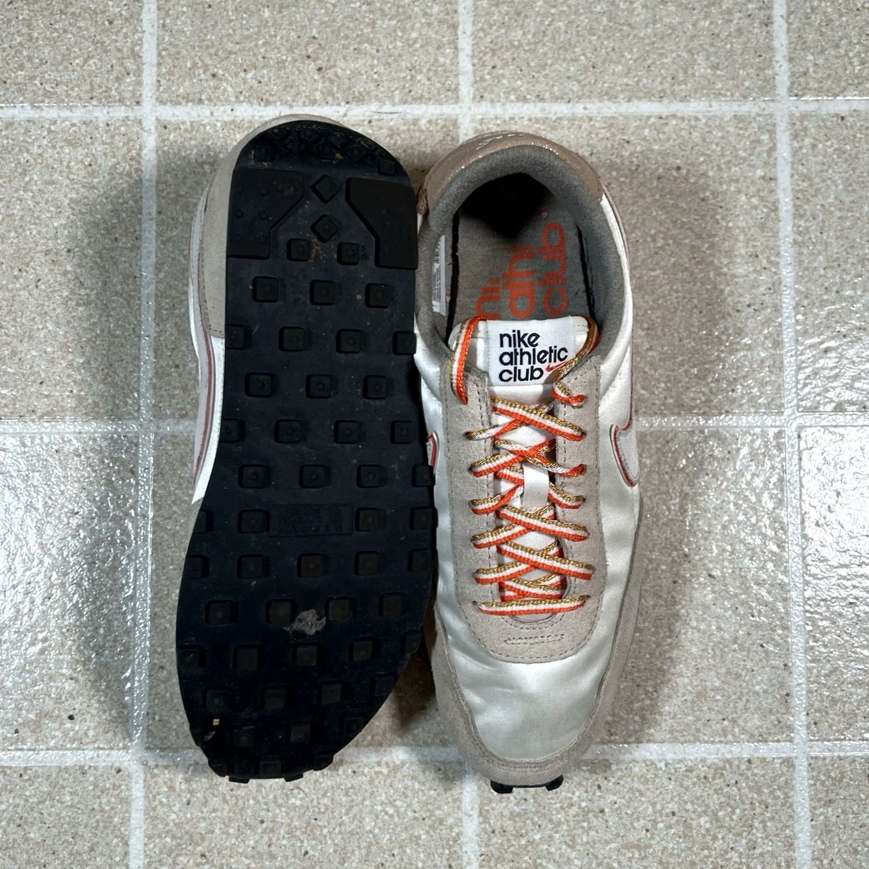 Nike Womens Nike DN3399-100 DBreak-Type SE 'Sail Rush Orange' sz 10 / 8.5 MENS Size US 9 / IT 39 - 5 Thumbnail