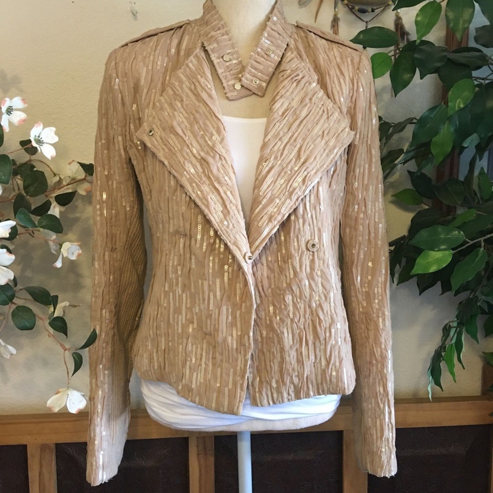Ann Taylor Ann Taylor tan sequined army style jacket Size XS / US 0-2 / IT 36-38 - 1 Thumbnail