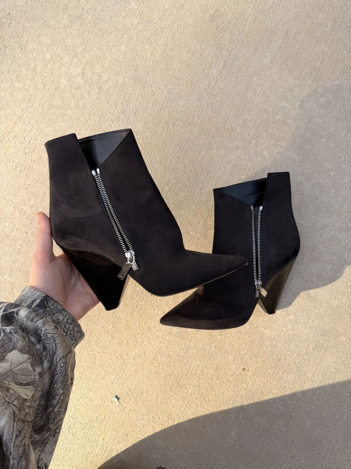 Yves Saint Laurent Yves Saint Laurent Black Suede 'Aliama' Boots Size US 8 / IT 38 - 1 Thumbnail
