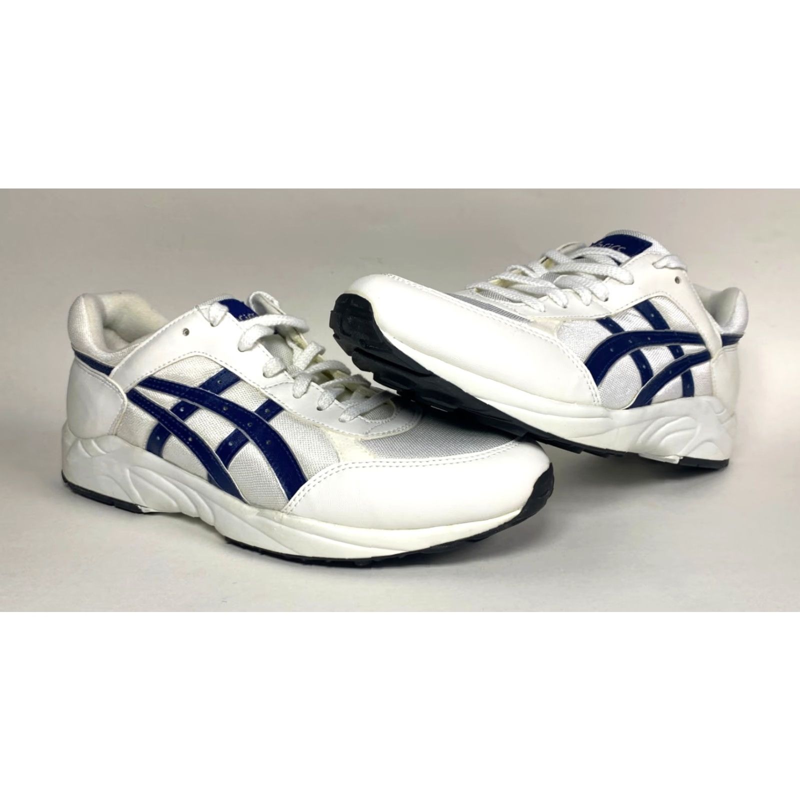 Asics VINTAGE ASICS Shirt Men NOS 90s Gel TN690 Run 1 White Navy Size US 10 Sneakers Size US 10 / EU 43 - 5 Thumbnail