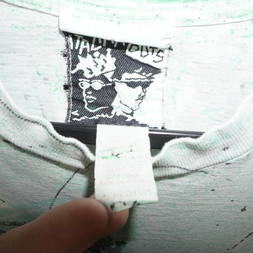 Vintage Medium - Vintage Y2K Italian boys 1990s aop paint t-shirt Size US M / EU 48-50 / 2 - 3 Thumbnail