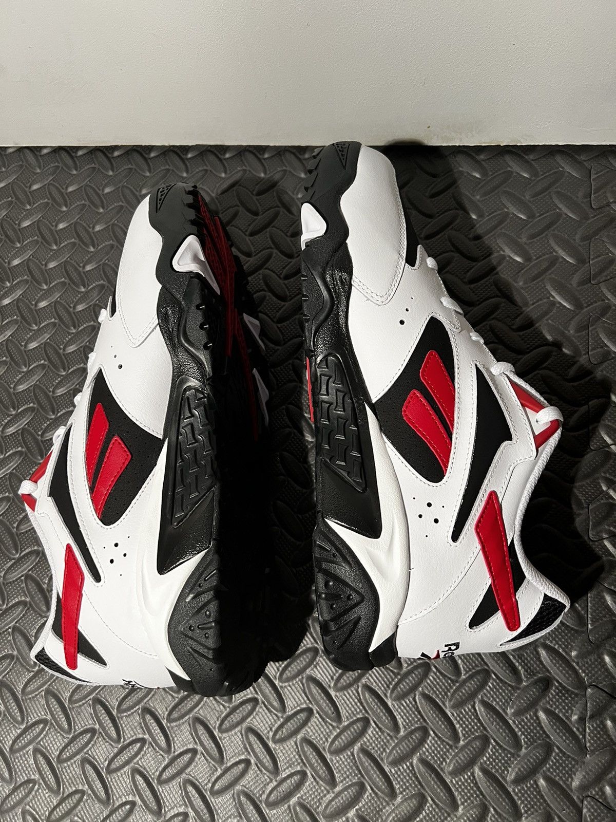 Reebok NEW Reebok Preseason 94 Low Red Size 12 Sneakers 2024 Size US 12 / EU 45 - 10 Thumbnail