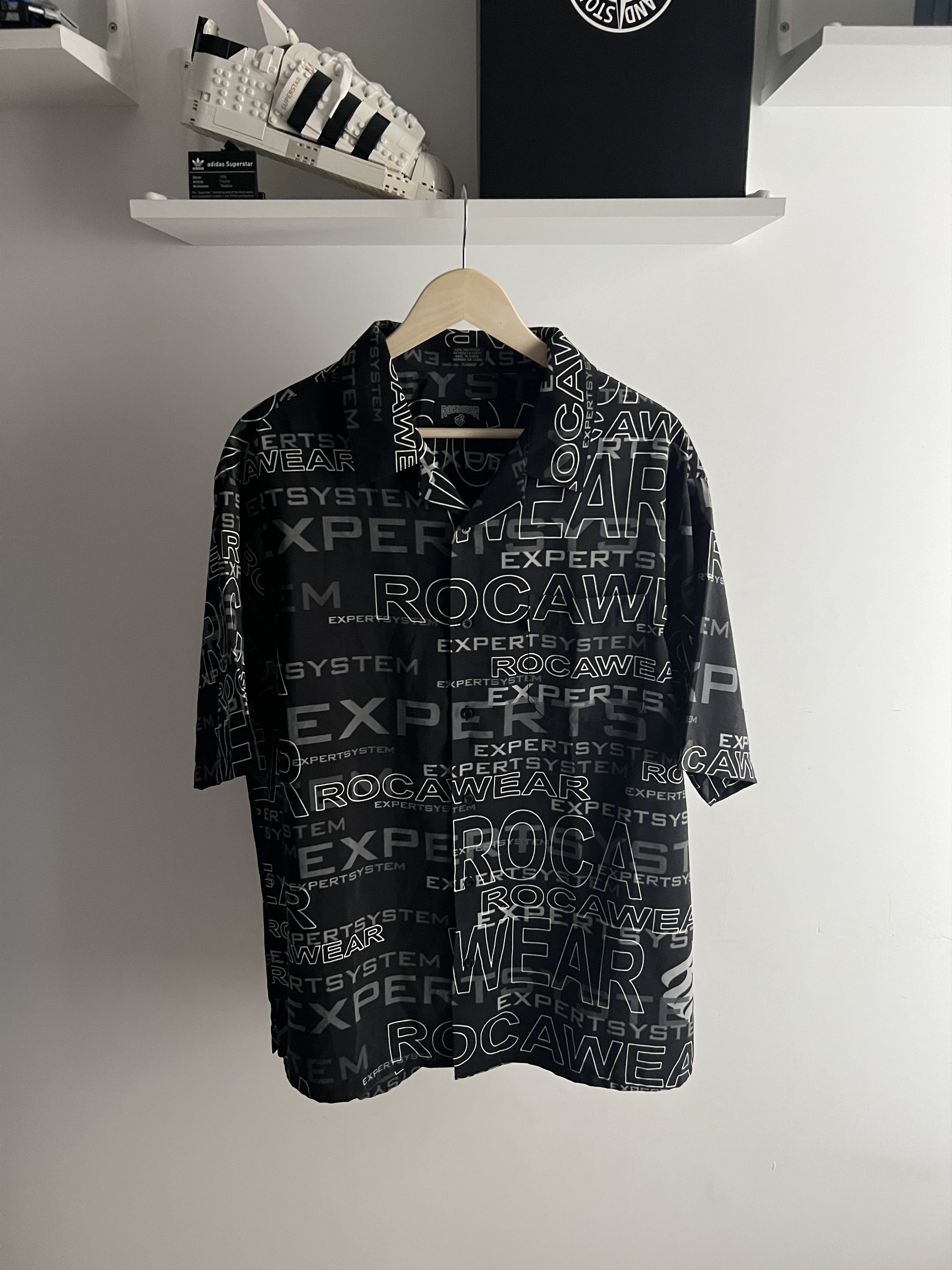 Japanese Brand × Rocawear Vintage All Over Print Rocawear Button Up Y2K Avant Garde Size US XL / EU 56 / 4 - 1 Thumbnail