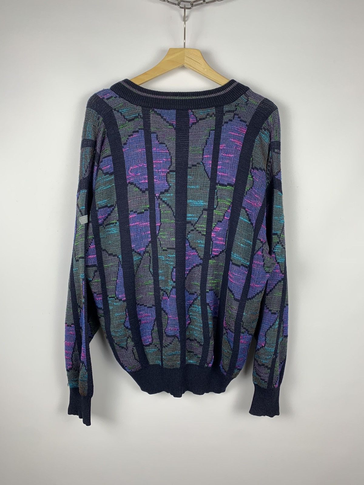 Adidas Vintage Adidas 3D Knit Coloured Sweater V-Neck Size S Purple Size US S / EU 44-46 / 1 - 14 Thumbnail