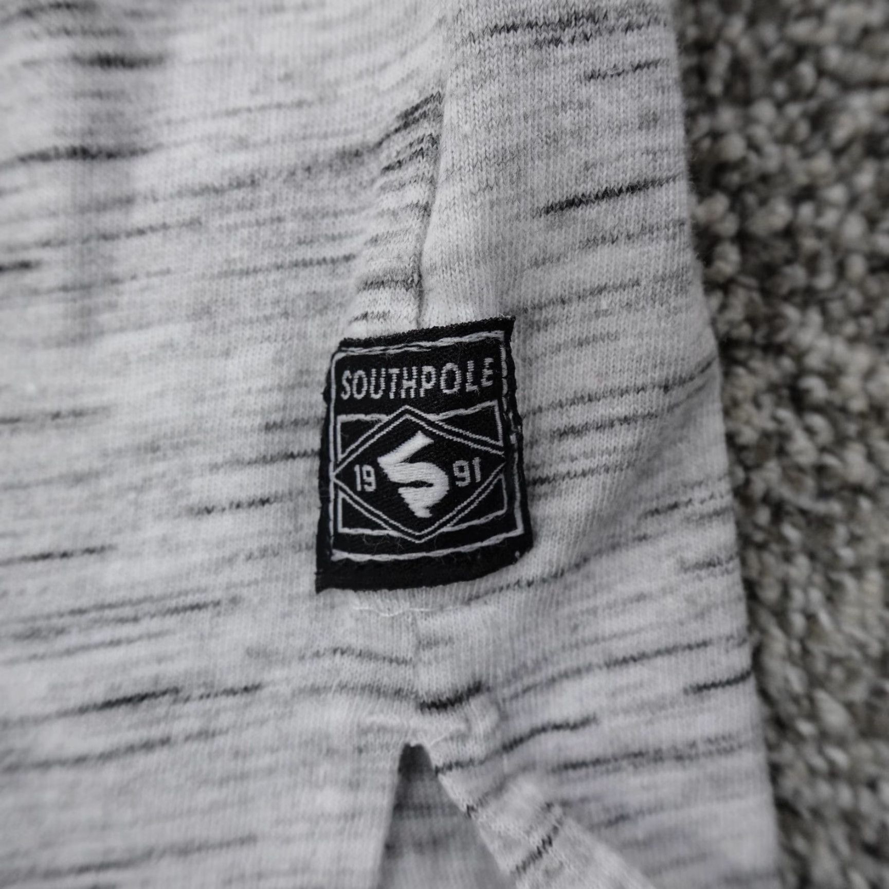 Southpole Southpole Shirt Mens L Gray Spell Out Logo Skater Grunge Y2K Hip Hop Shirt Mens L Gray Heather Logo Stamped Graphic Print Vintage No Size US L / EU 52-54 / 3 - 2 Thumbnail