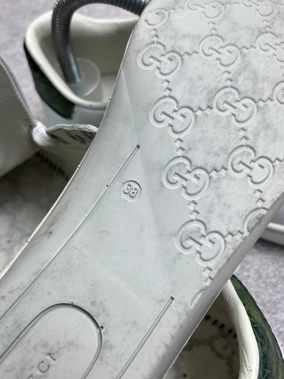 Gucci × Vintage Vintage Gucci GG Ace Low Leather Sneakers Y2K 38 Size US 5.5 / EU 38 - 16 Thumbnail
