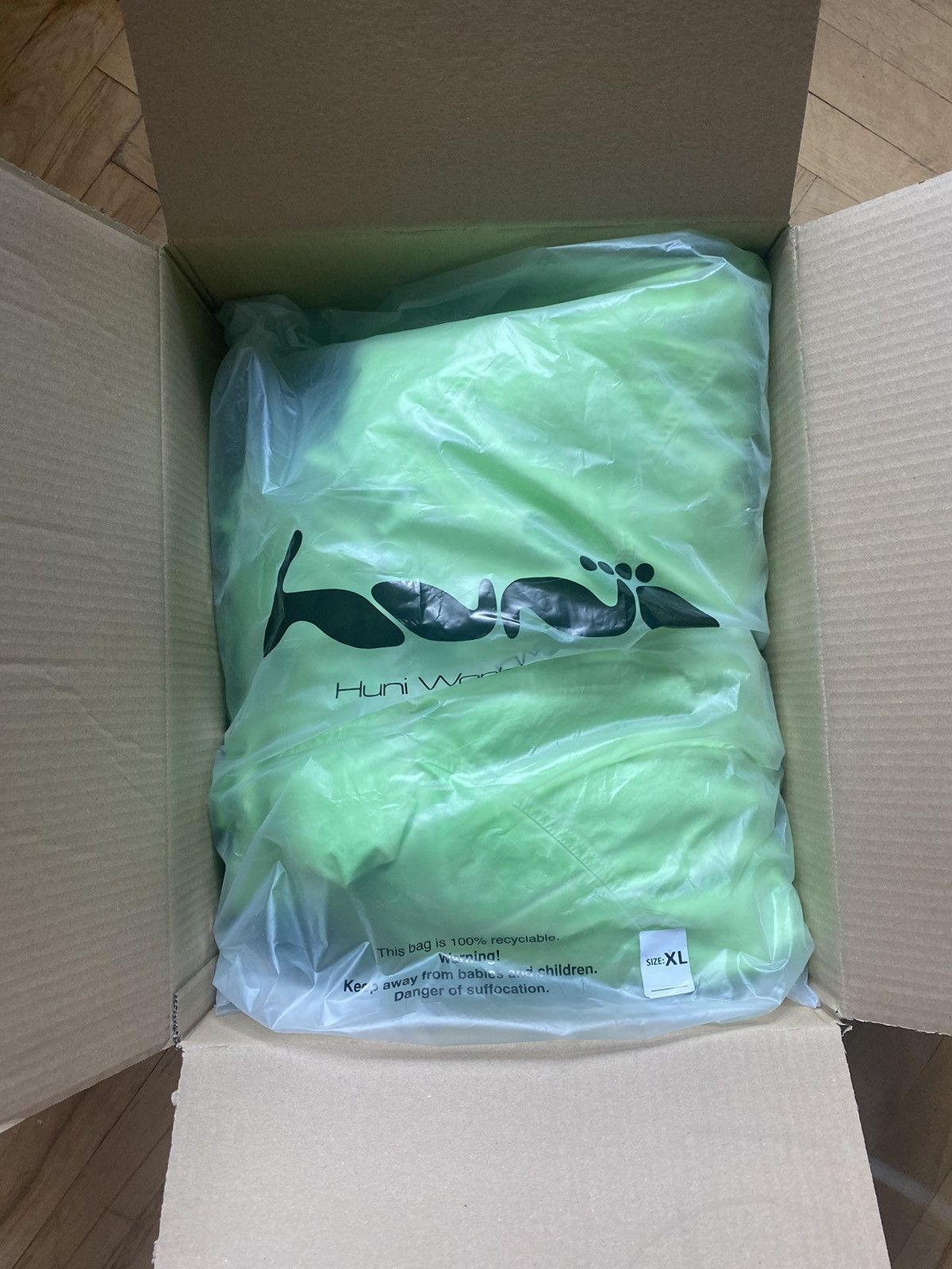 huni design astronaut bomber “lime” by Mona Thomas