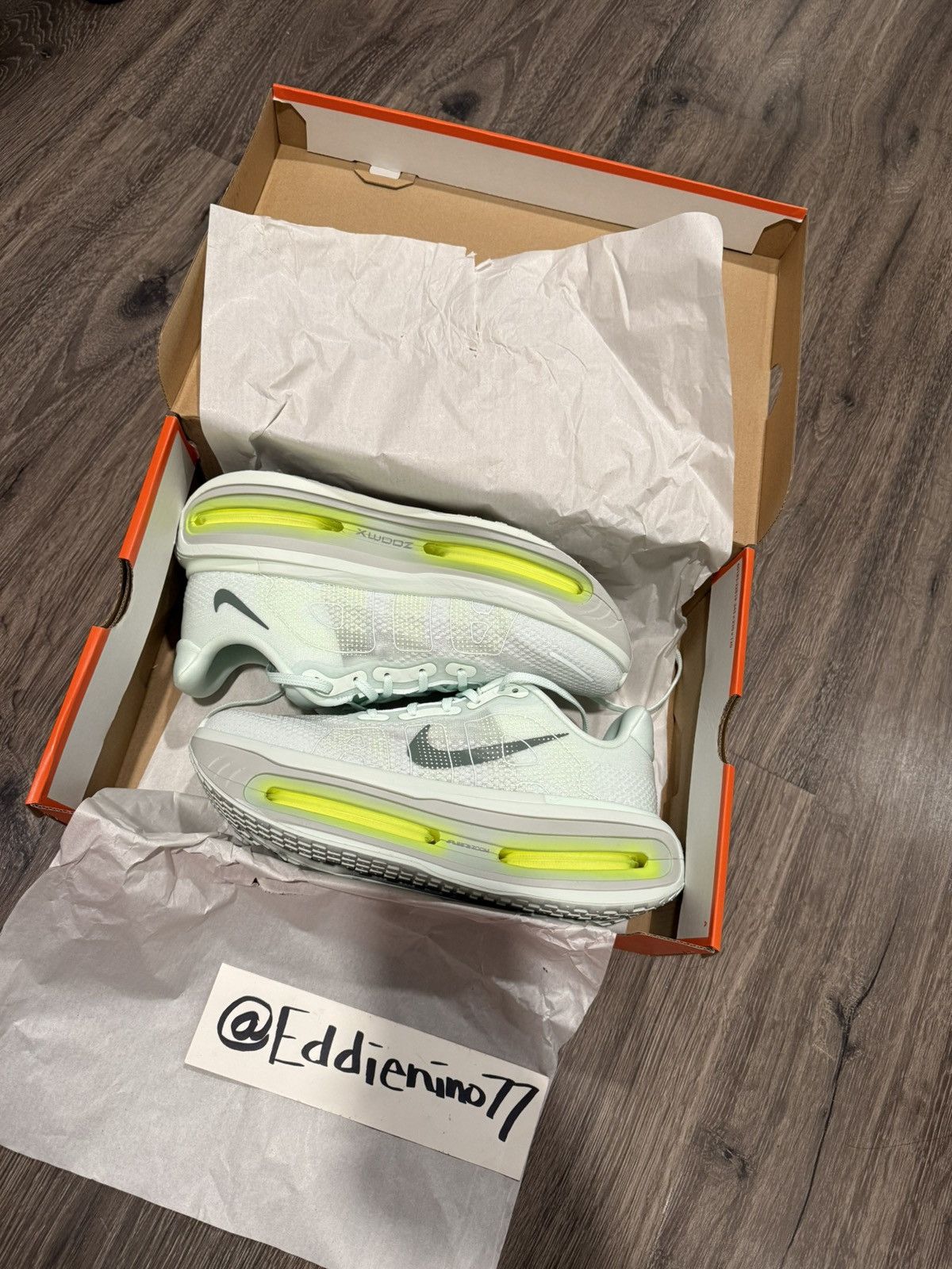 Nike Nike Vomero Premium “Barely Volt” Size US 8.5 / EU 41-42 - 3 Thumbnail