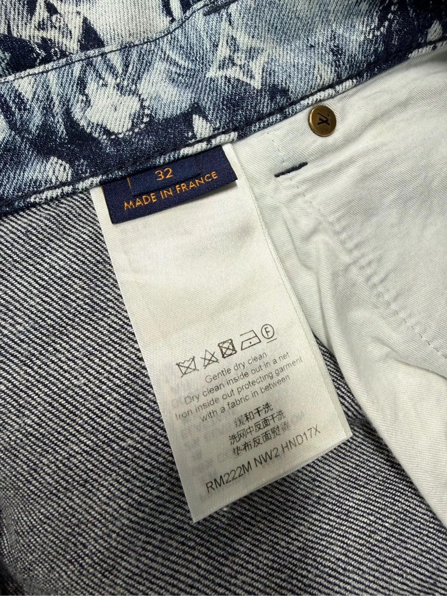 Louis Vuitton LV FW22 tie-dye monogram blue white men short Size US 32 / EU 48 - 5 Thumbnail