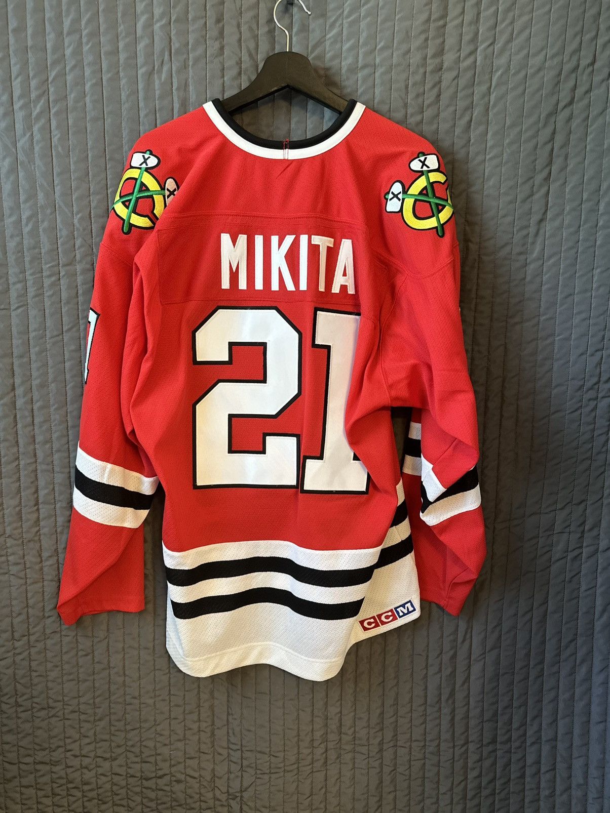 NHL Vintage Stan Mikita Blackhawks Sweater Size US M / EU 48-50 / 2 - 1 Thumbnail