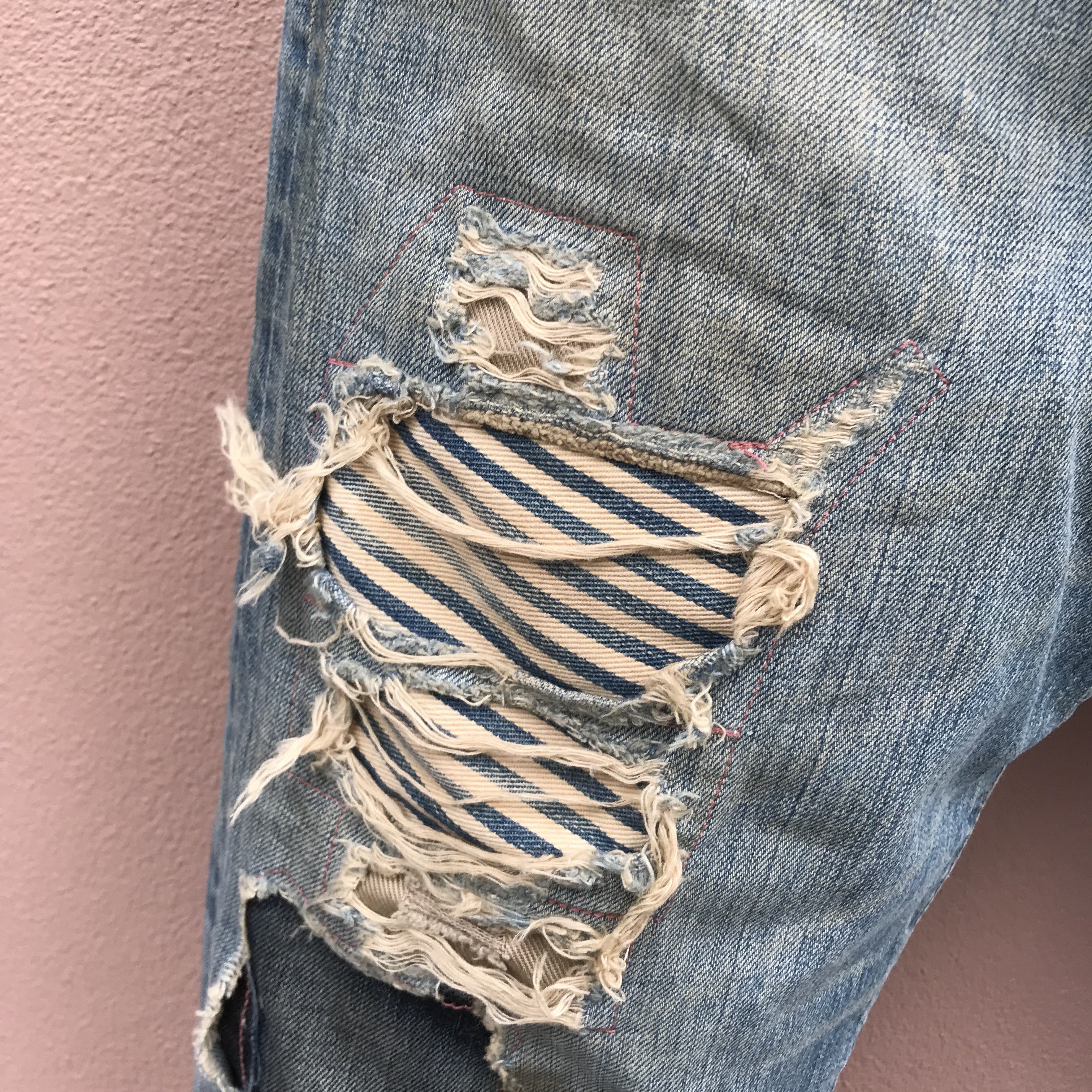 Levi's Levi’s 501 Distressed Jeans Faded Ripped Workwear Grunge Size US 36 / EU 52 - 6 Thumbnail