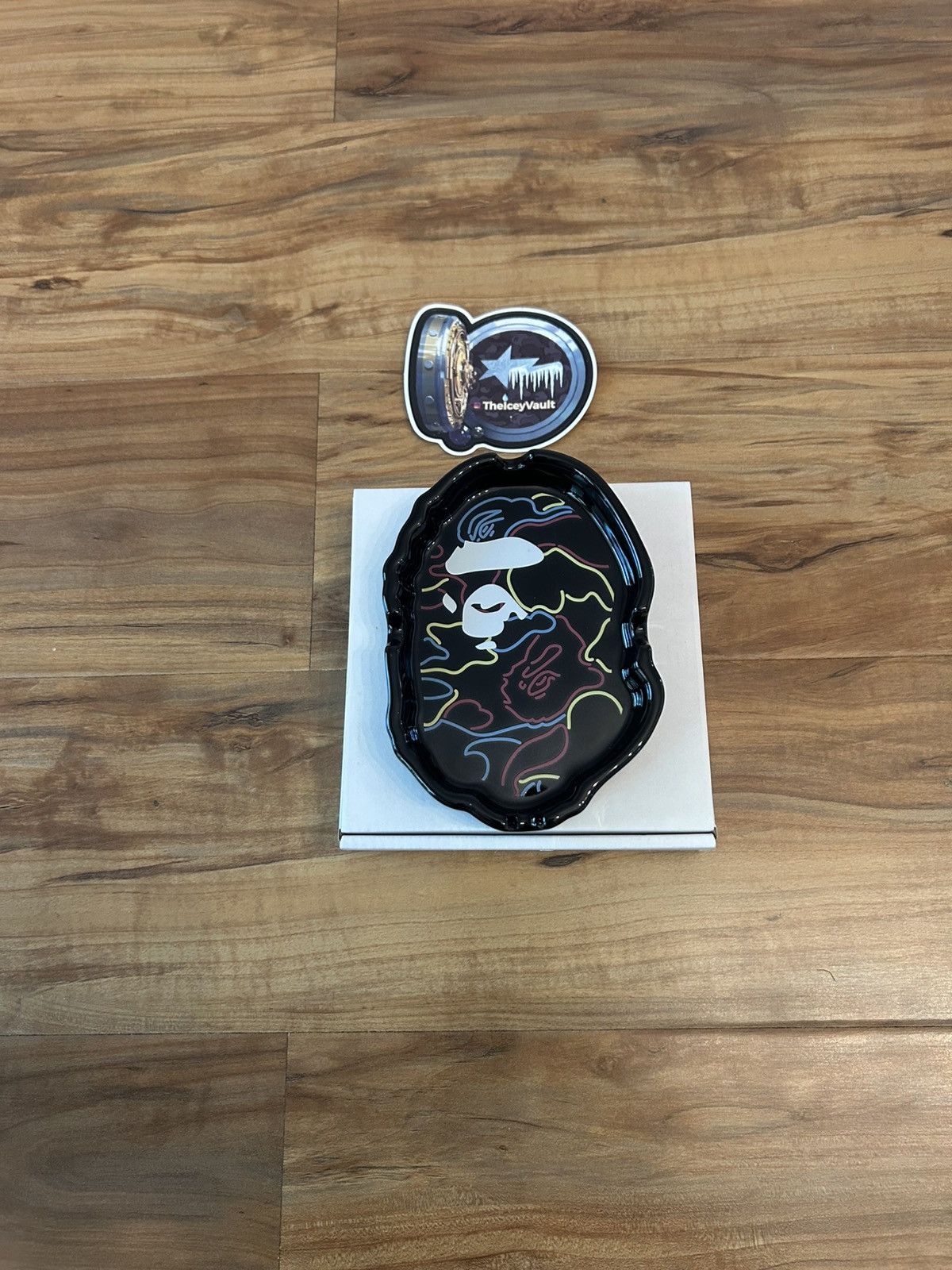 Bape Bape Neon Camo Ape Head Ash Tray Size ONE SIZE - 1 Thumbnail